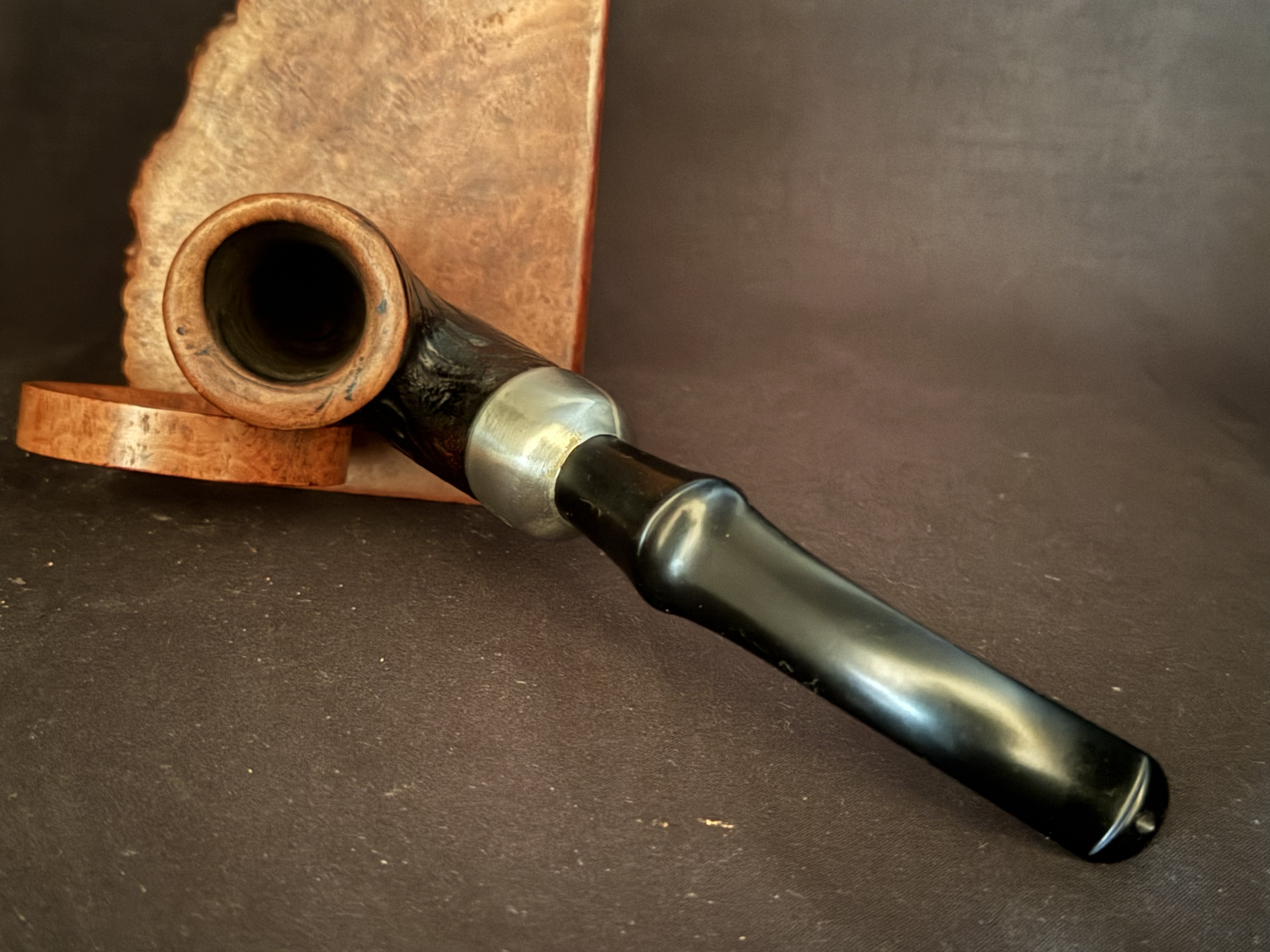 Peterson's System 309 Sandblast Large Bent Dutch, Made in Ireland Circle, Pre-Republic c.1945-1947, Nickel Band, P-Lip 6