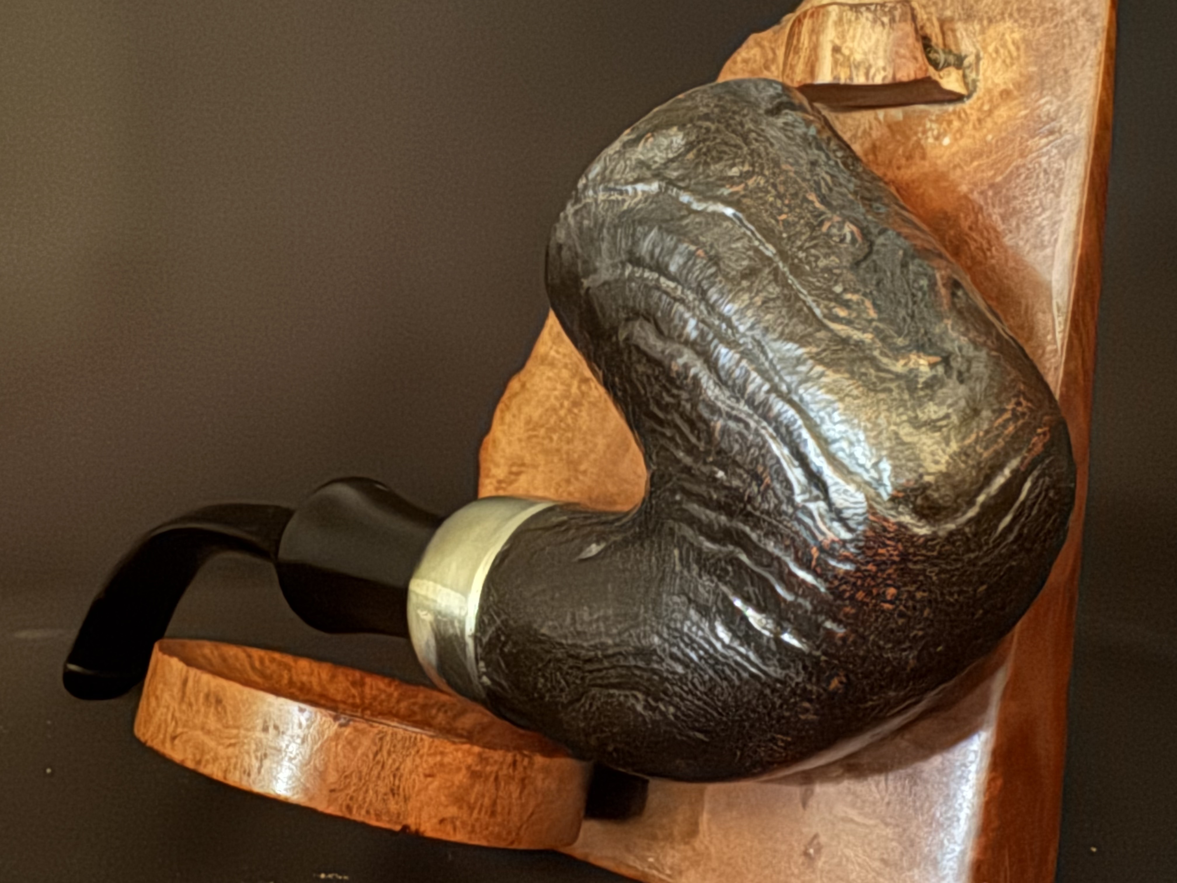 Peterson's System 309 Sandblast Large Bent Dutch, Made in Ireland Circle, Pre-Republic c.1945-1947, Nickel Band, P-Lip 8