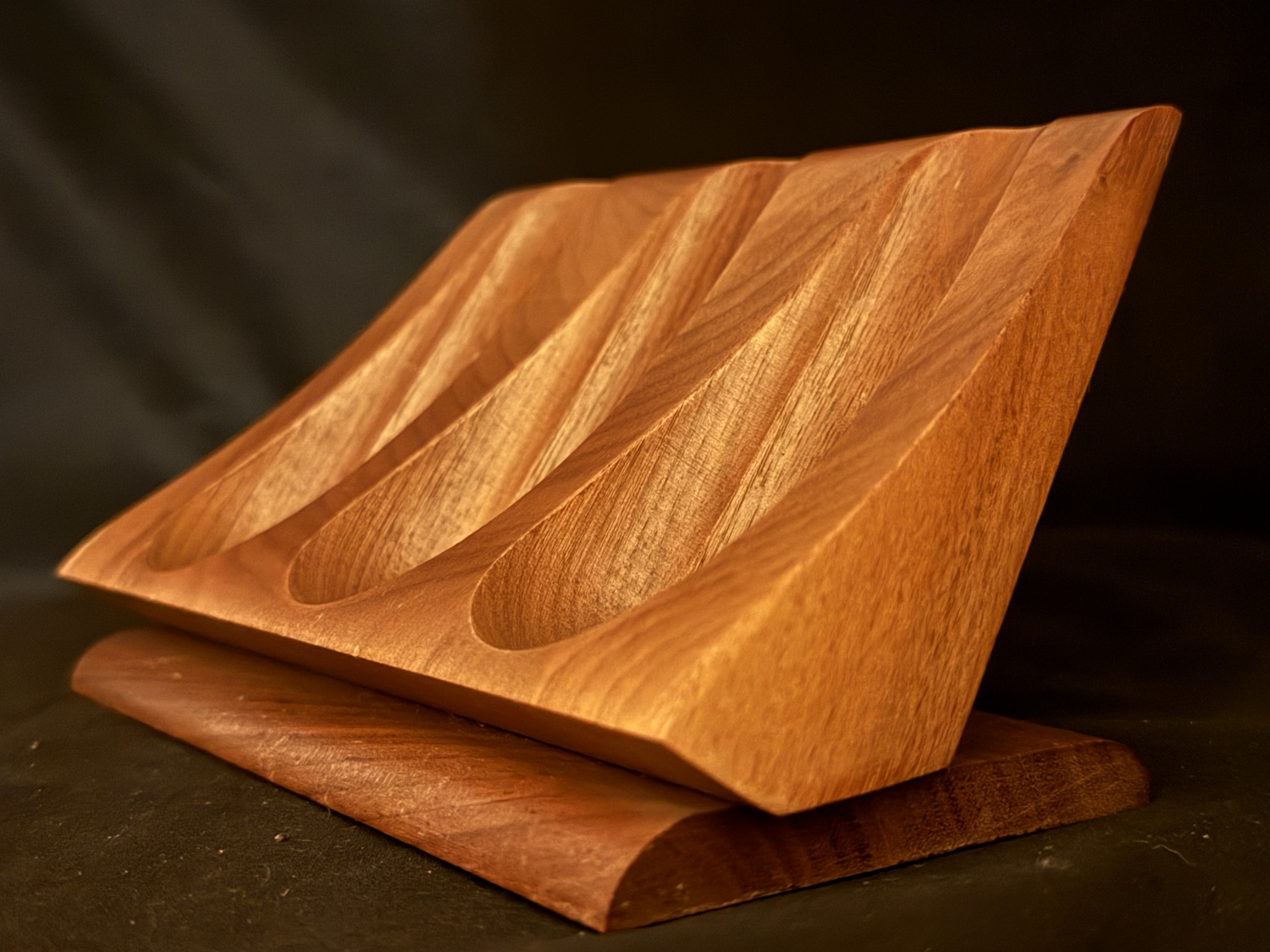 Wooden Pipe Stand for 3 Pipes, Natural Wood Finish, Slanted Rack 7