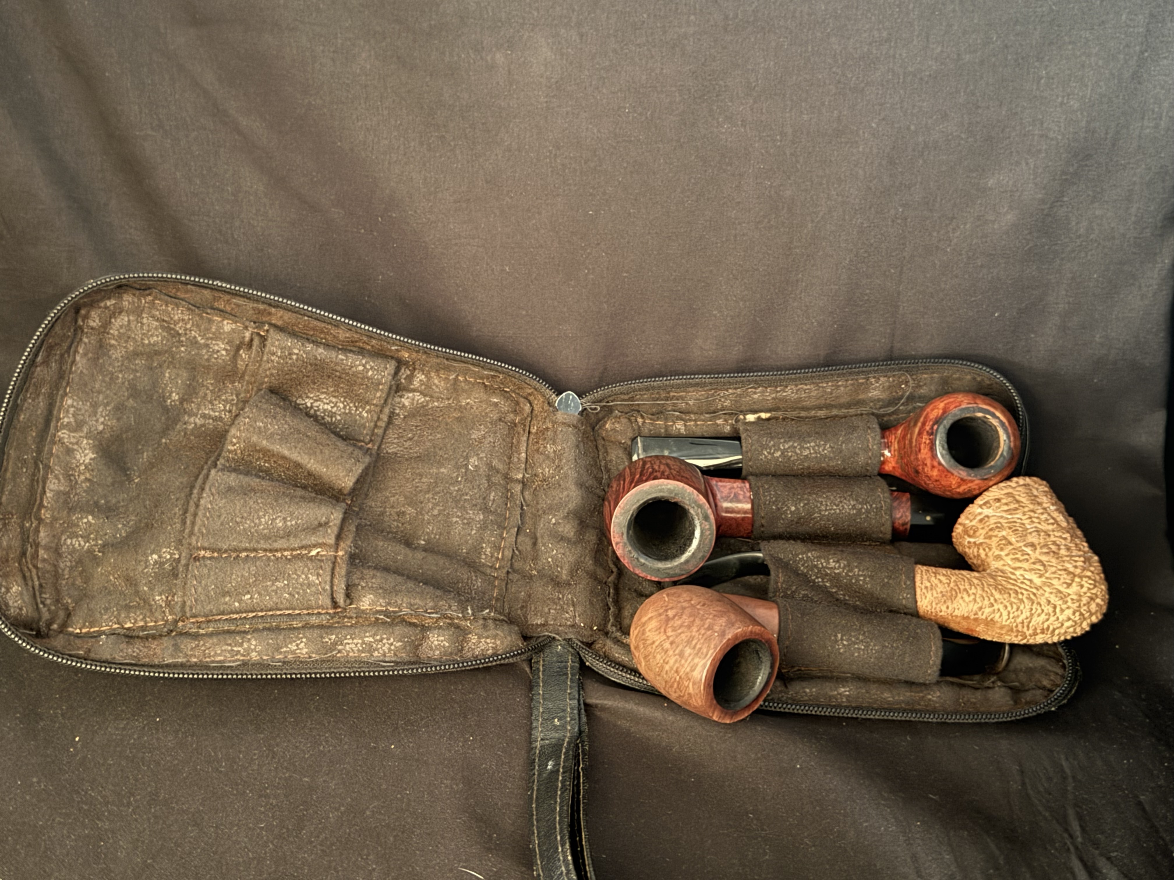Black Leather 4-Pipe Case, Four Felt-Like Pipe Loops and Room for Accessories and a Tobacco Tin, Pre-Owned 4