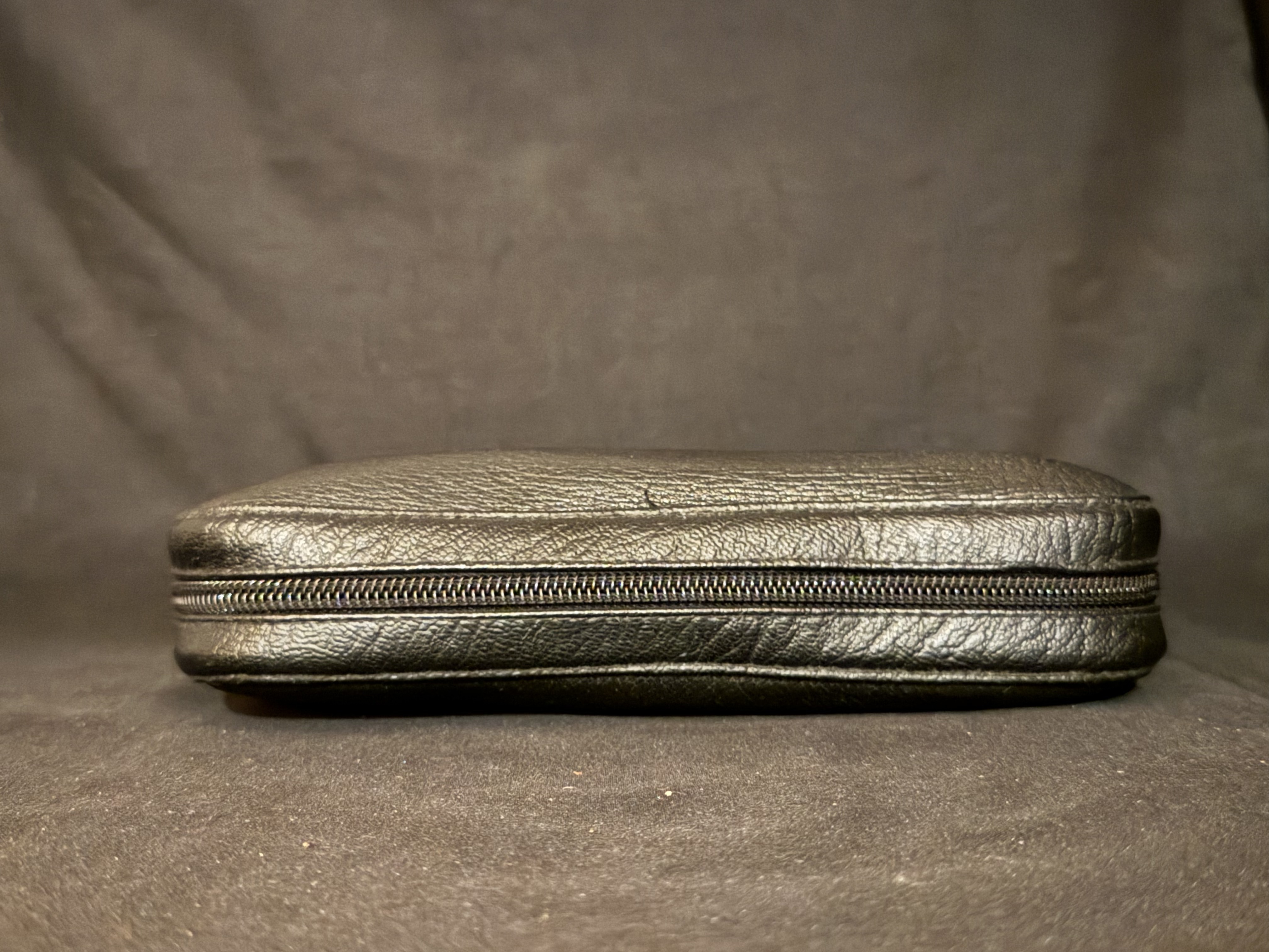 Black Textured Leather Pipe Bag for 4 Pipes, Zip Case, Tobacco Tin Slot 4