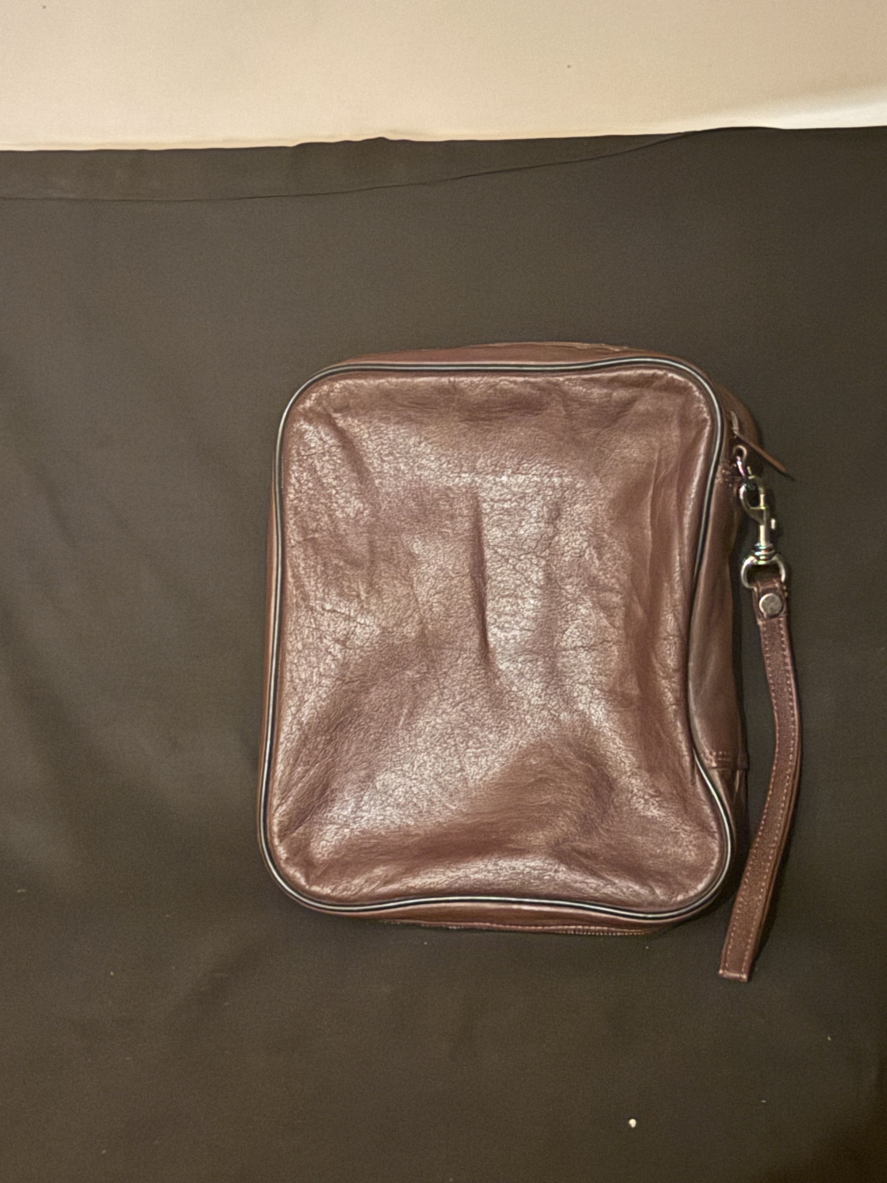 Red Leather Pipe Bag for 7 Pipes, Tampers, Cleaning Tools and Tobacco Tin, Pre-Owned 4