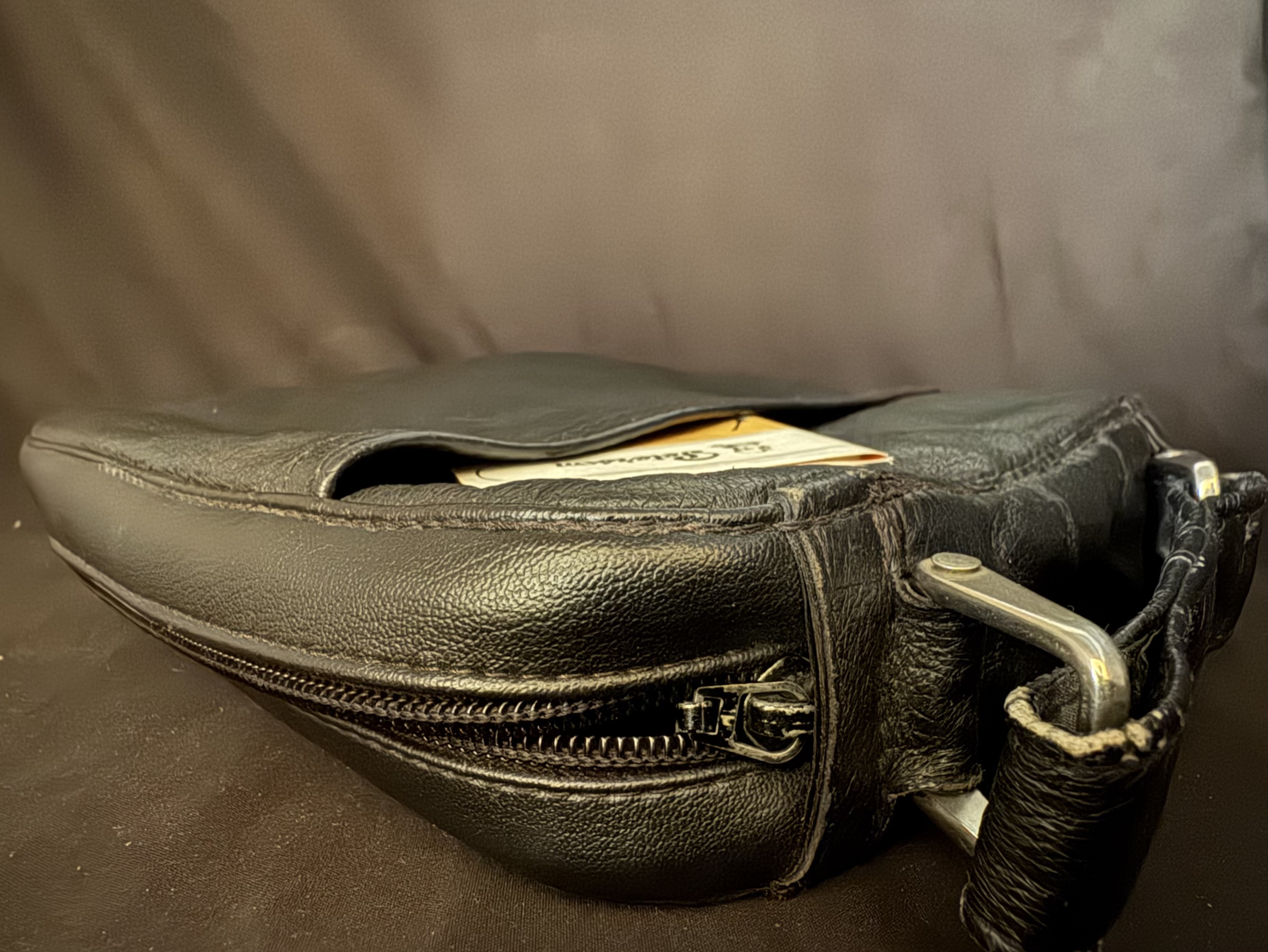 Soft Black Leather 7-Pipe Bag with Seven Leather Loops, Large Flap Pocket and Tobacco Tin Space, Very Good Condition 6