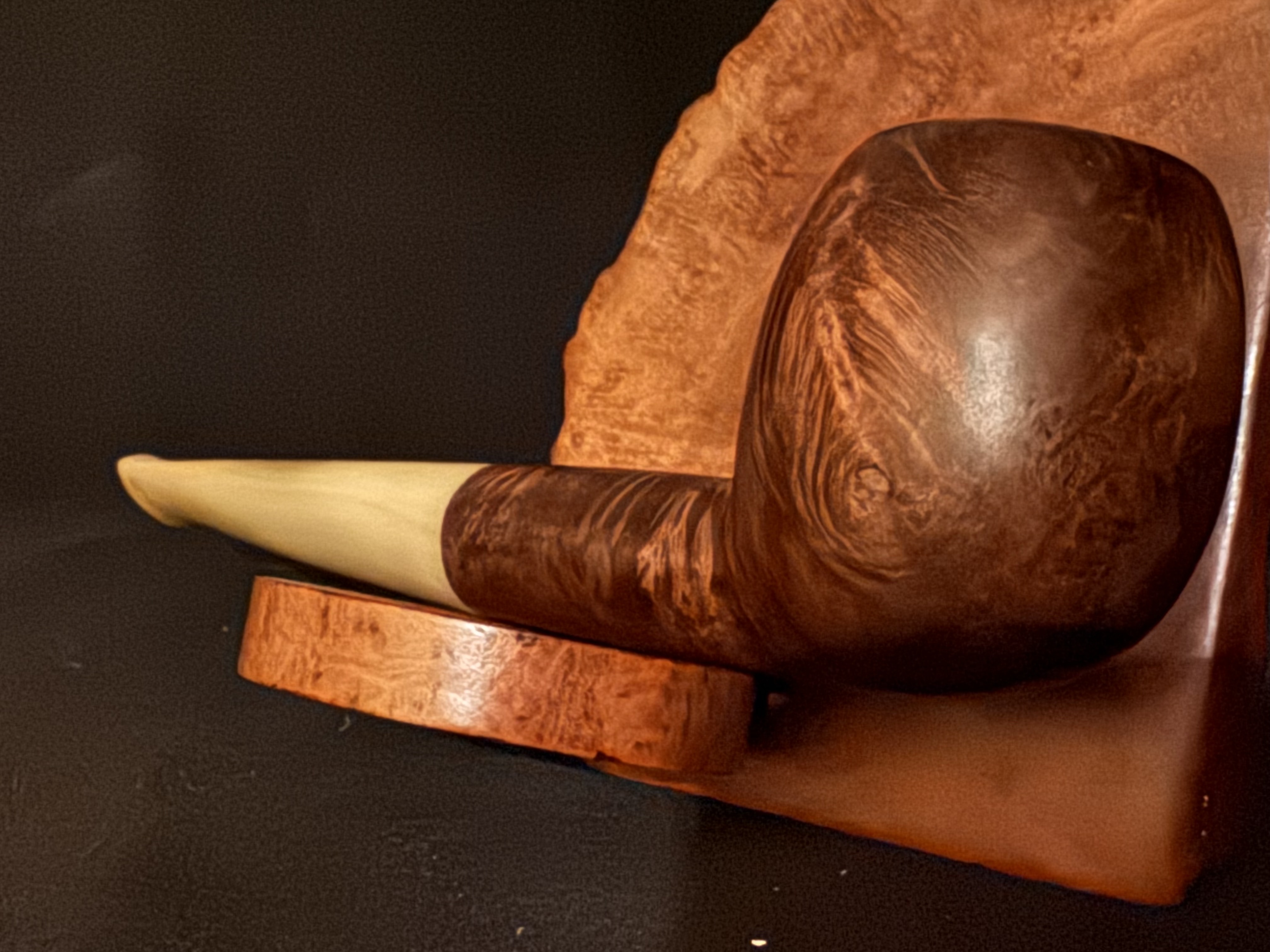 A.M. Bruyere Garantie Smooth Straight Estate Pipe, Light Stem, Vertical Grain 7