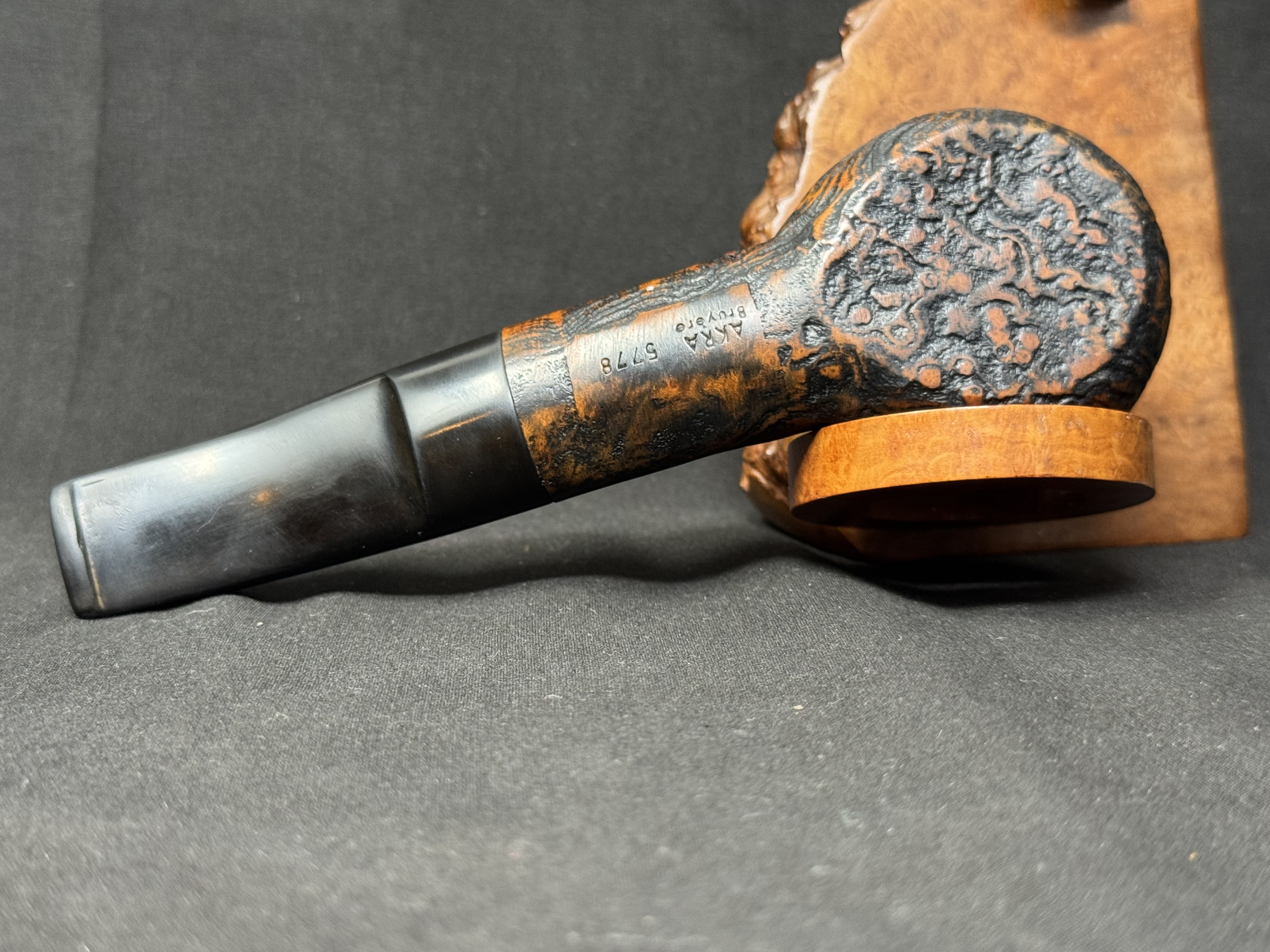 AKRA Bruyere 5778 Volcano Sandblast Straight Sitter Estate Pipe 6