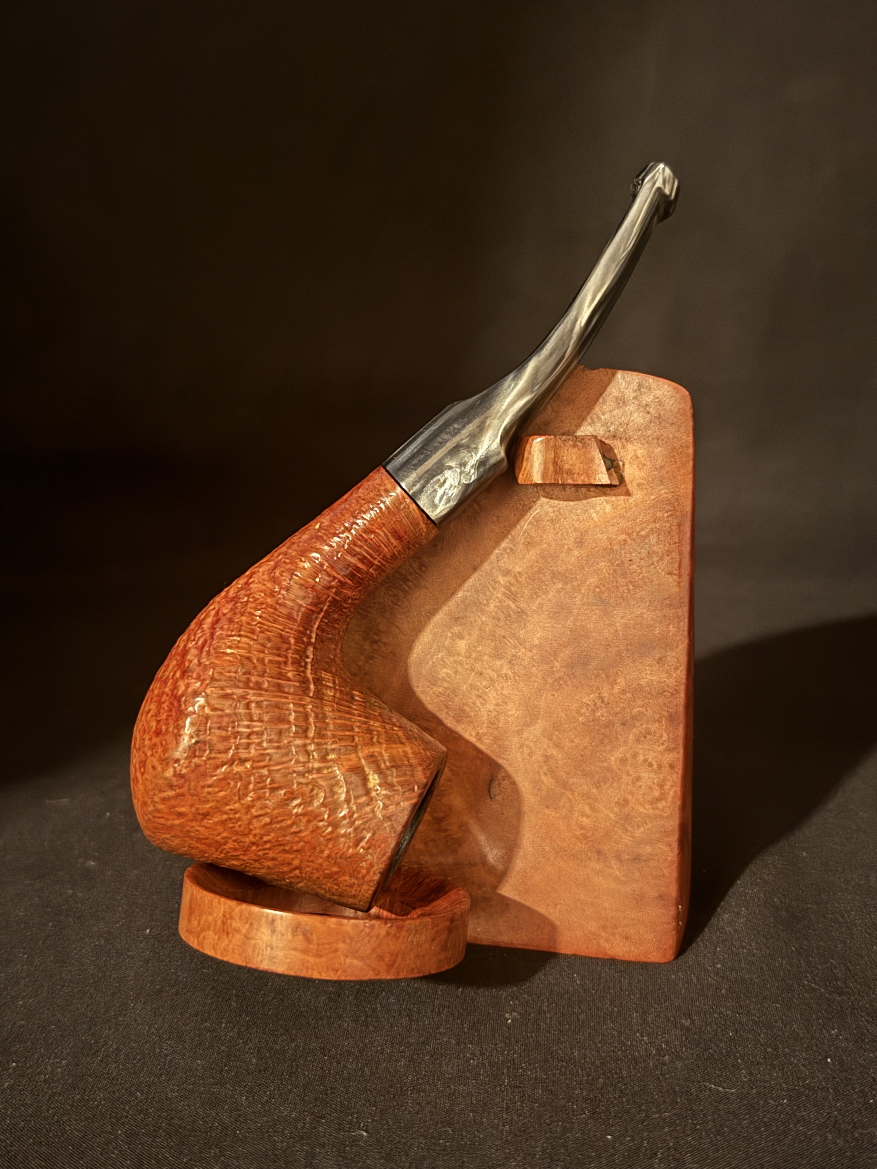 Alpha Horizon Sandblast Bent Vulcano Estate Briar Pipe, Acrylic Saddle Stem 2