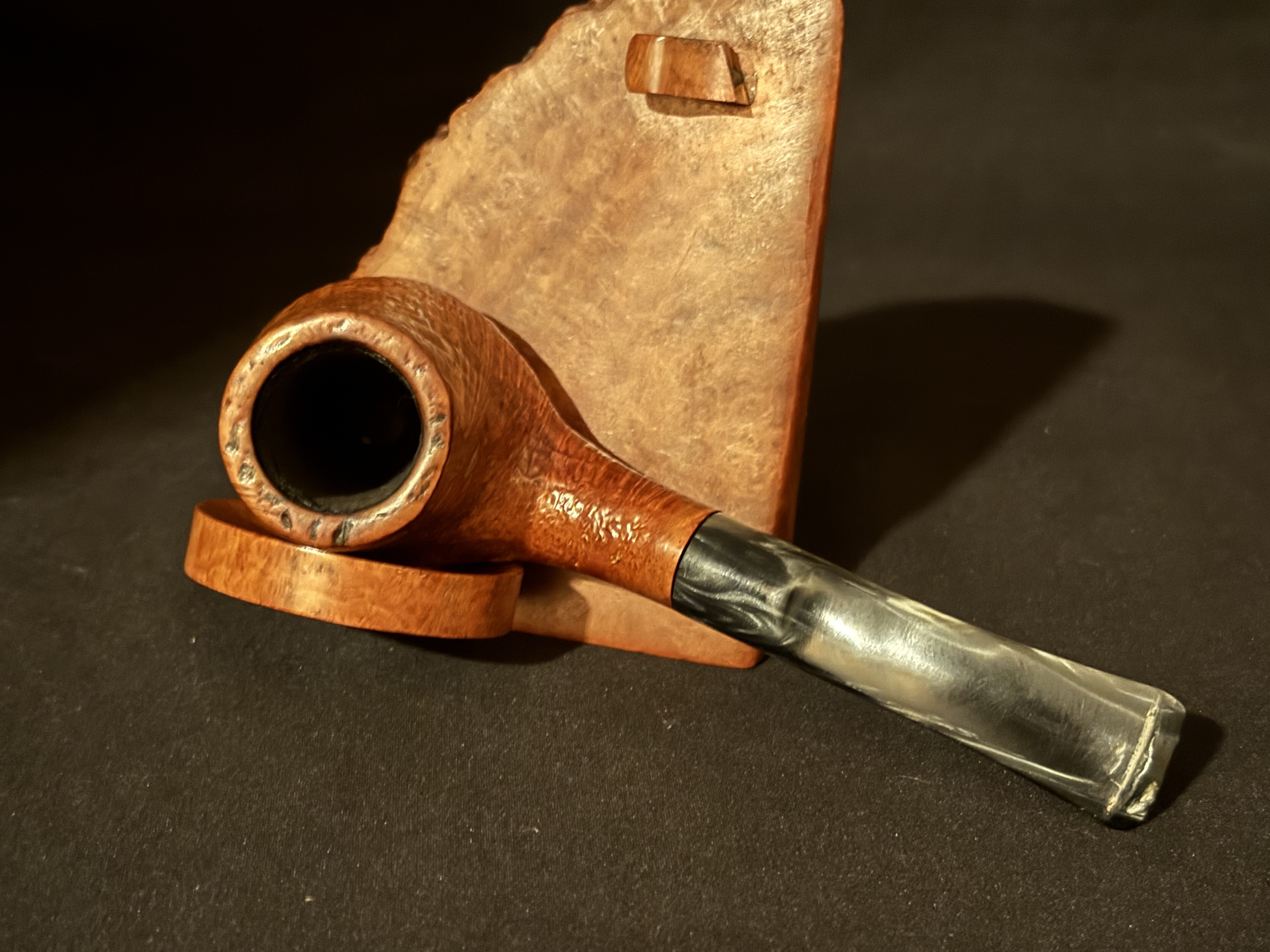 Alpha Horizon Sandblast Bent Vulcano Estate Briar Pipe, Acrylic Saddle Stem 5