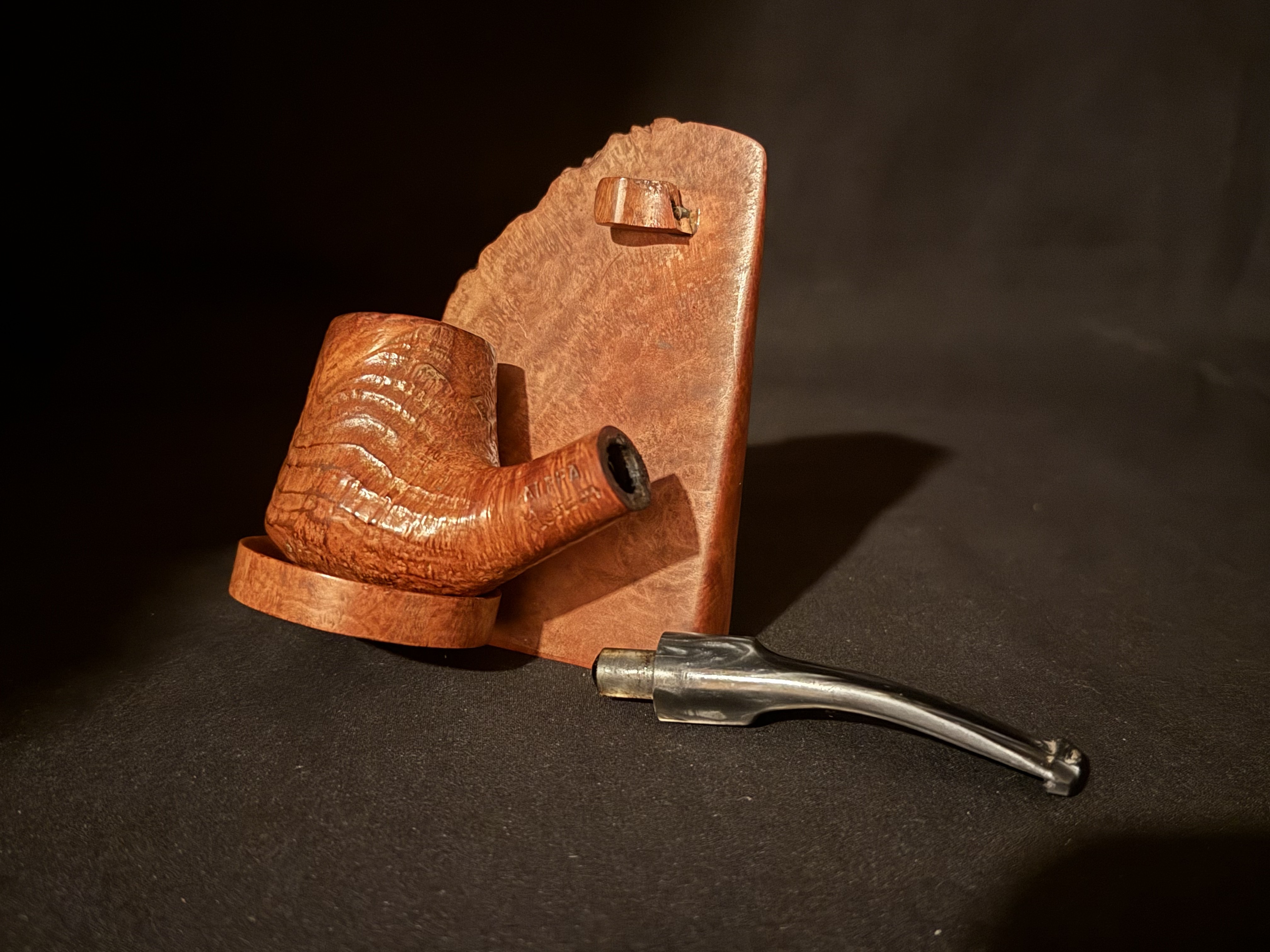 Alpha Horizon Sandblast Bent Vulcano Estate Briar Pipe, Acrylic Saddle Stem 12