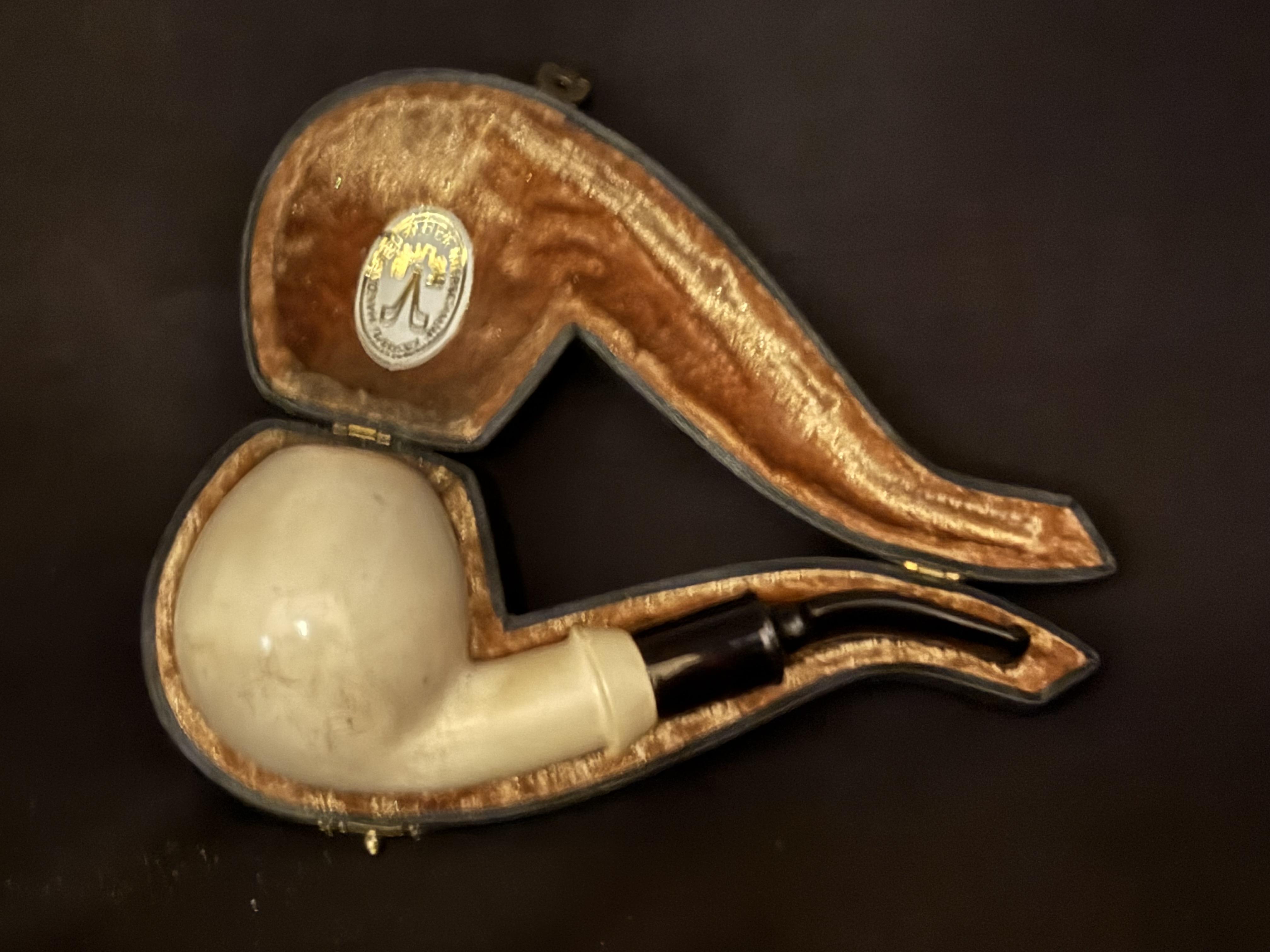Altinay Turkish Meerschaum Bent Pipe, Large Smooth Spherical Bowl, Dark Amber Saddle Stem, 9mm Filter, Fishtail Bit, Original Case