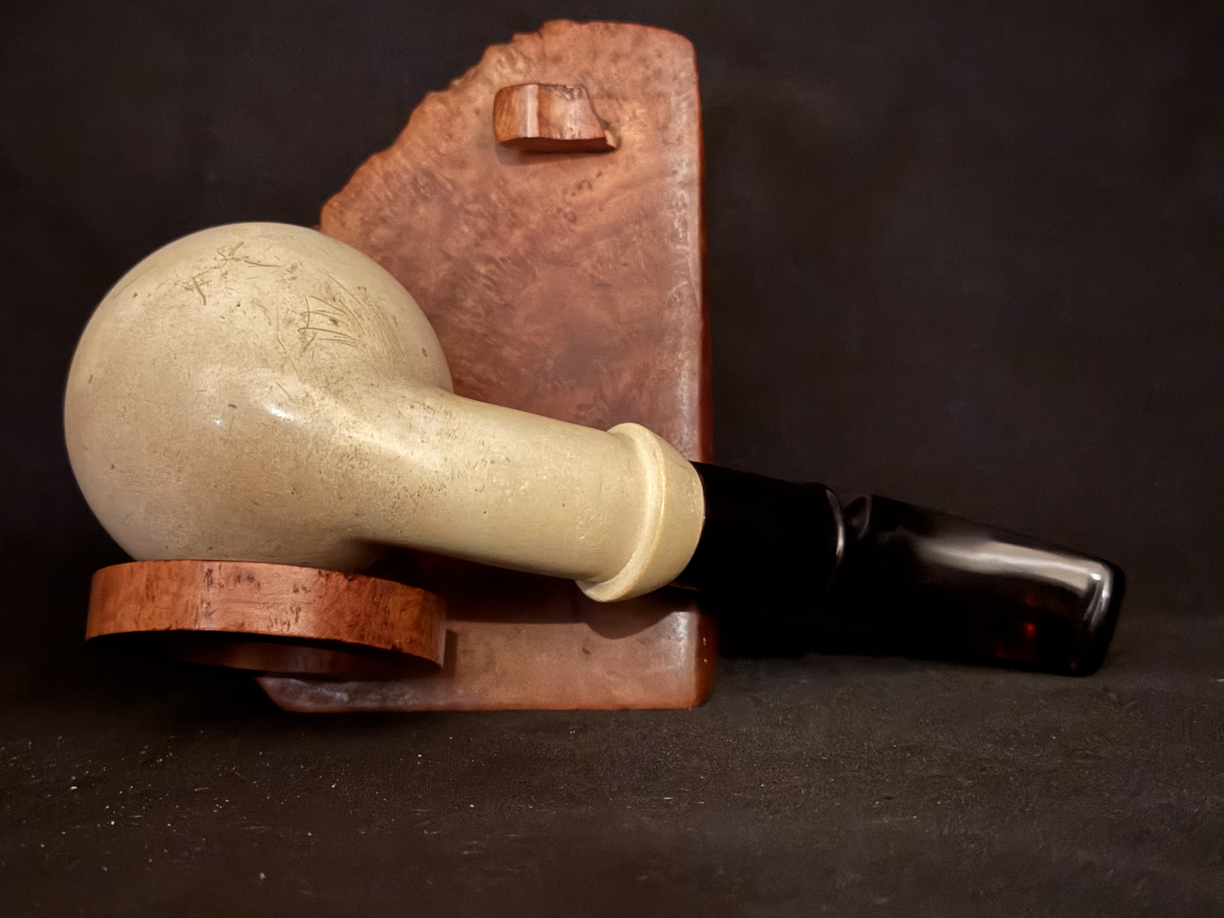 Altinay Turkish Meerschaum Bent Pipe, Large Smooth Spherical Bowl, Dark Amber Saddle Stem, 9mm Filter, Fishtail Bit, Original Case 7