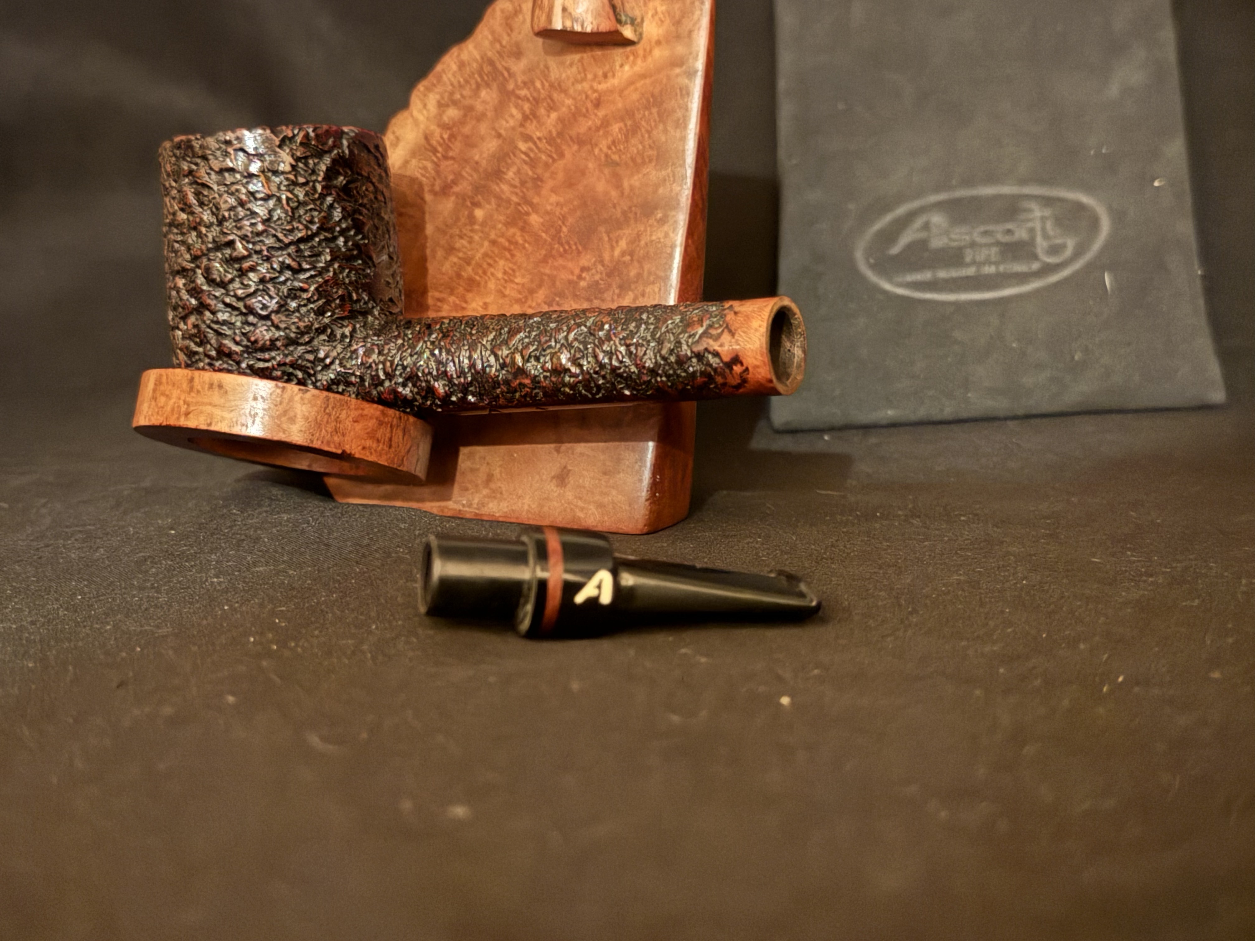 Ascorti Business SKS Hand Made Italy Sandblast Lovat Estate Pipe, Acrylic Saddle Stem, 9mm Filter, Sleeve and Box 11