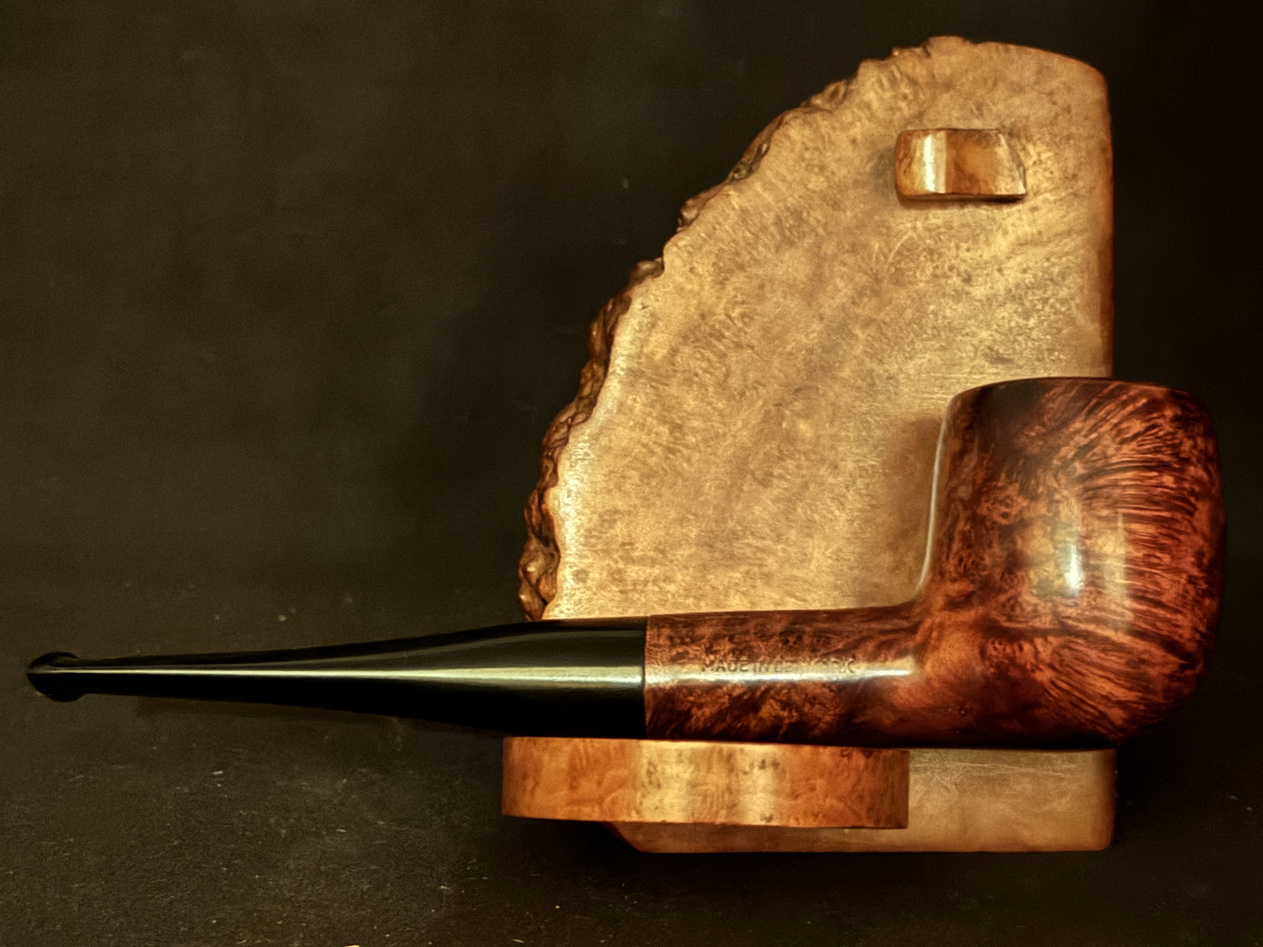 Atlas Made in Denmark Smooth Straight Apple Estate Pipe - Vulcanite Tapered Stem, 9mm Filter, Fishtail 4