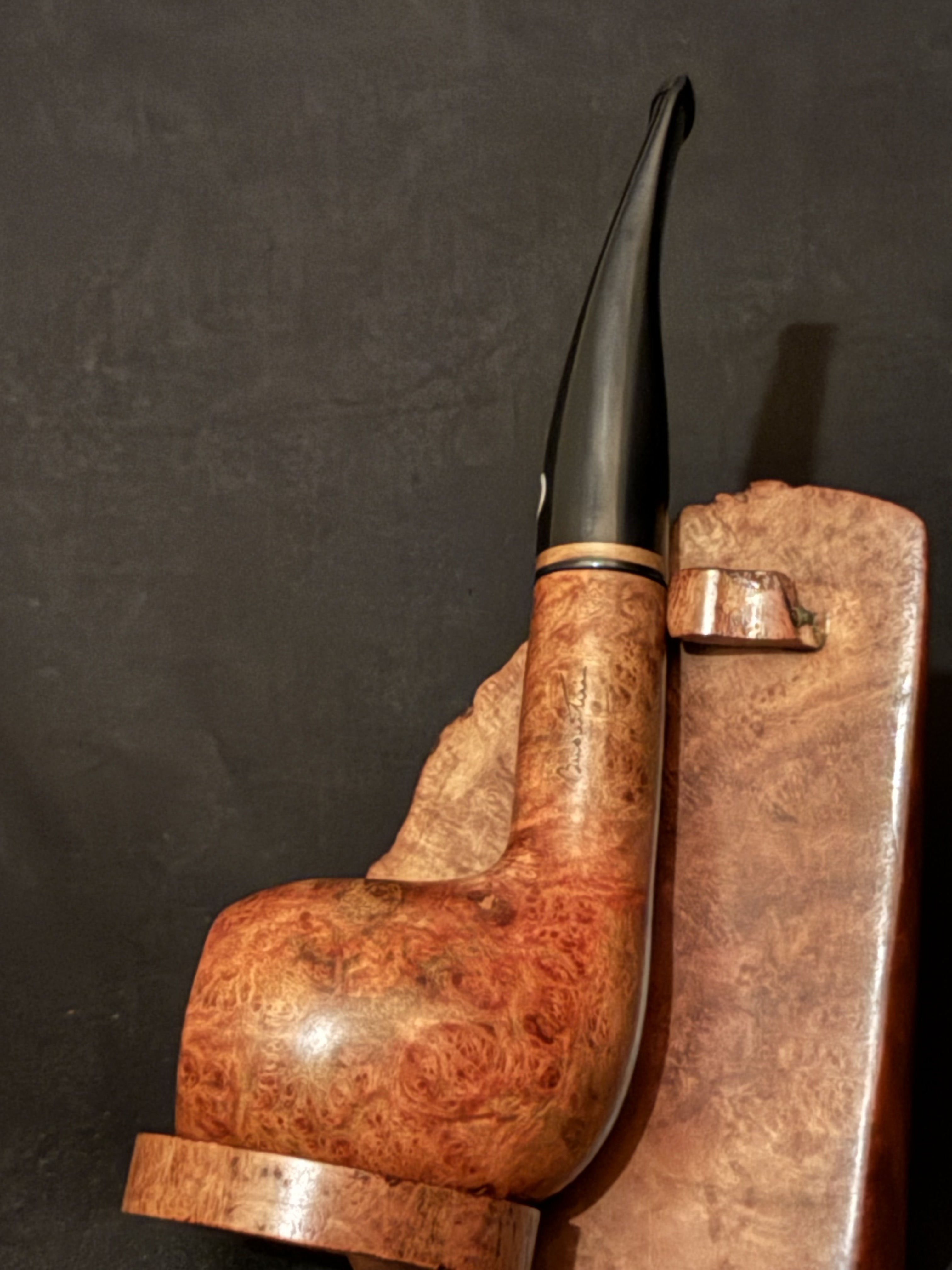 Barontini De Luxe Smooth Estate Pipe with Vulcanite Tapered Stem, Fishtail Bit and 9mm Filter