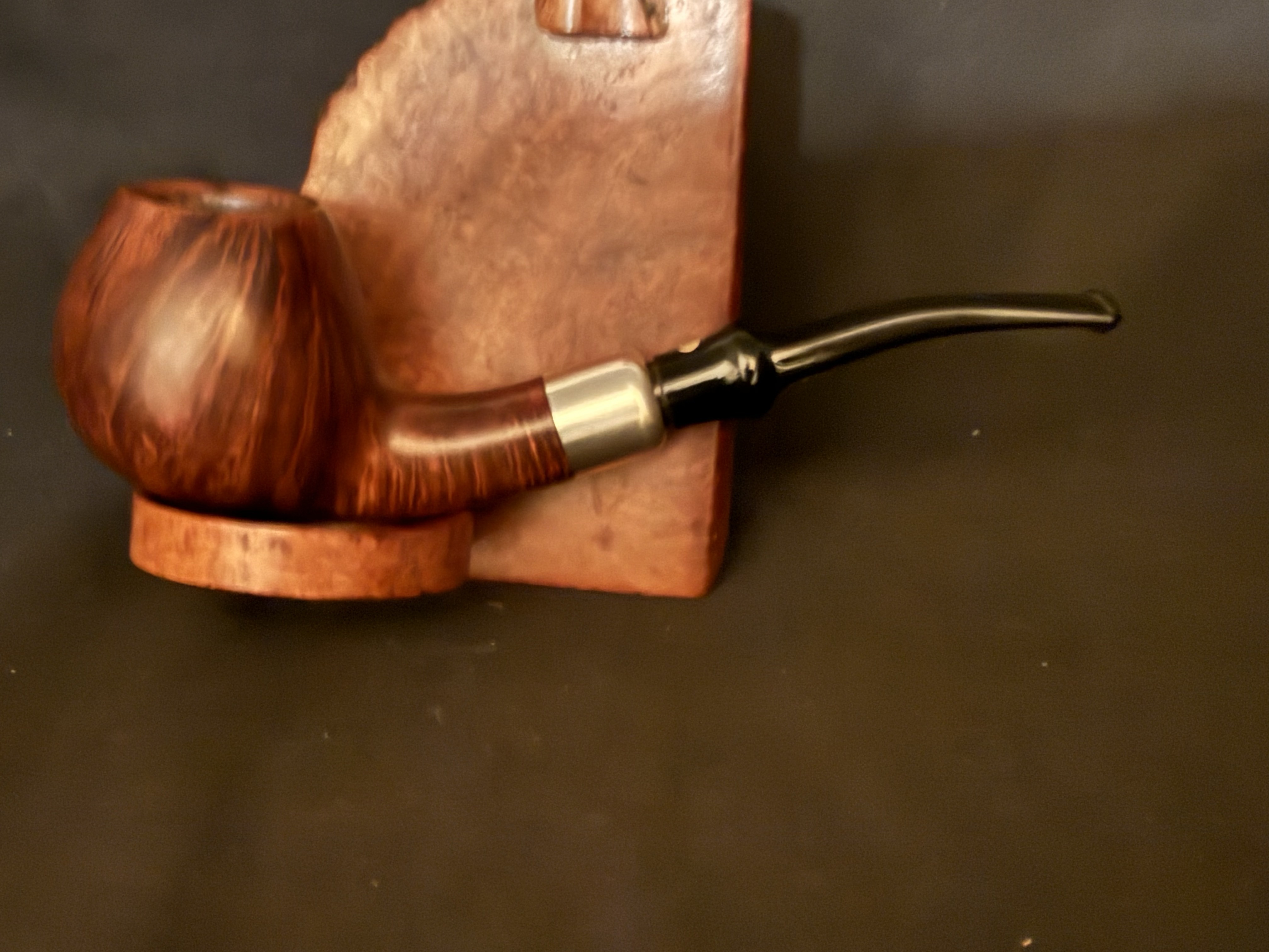 Bentley Former's Design 1-9.111 Slightly Bent Apple Estate Pipe, Sterling Silver Army Mount, 9mm Filter 5