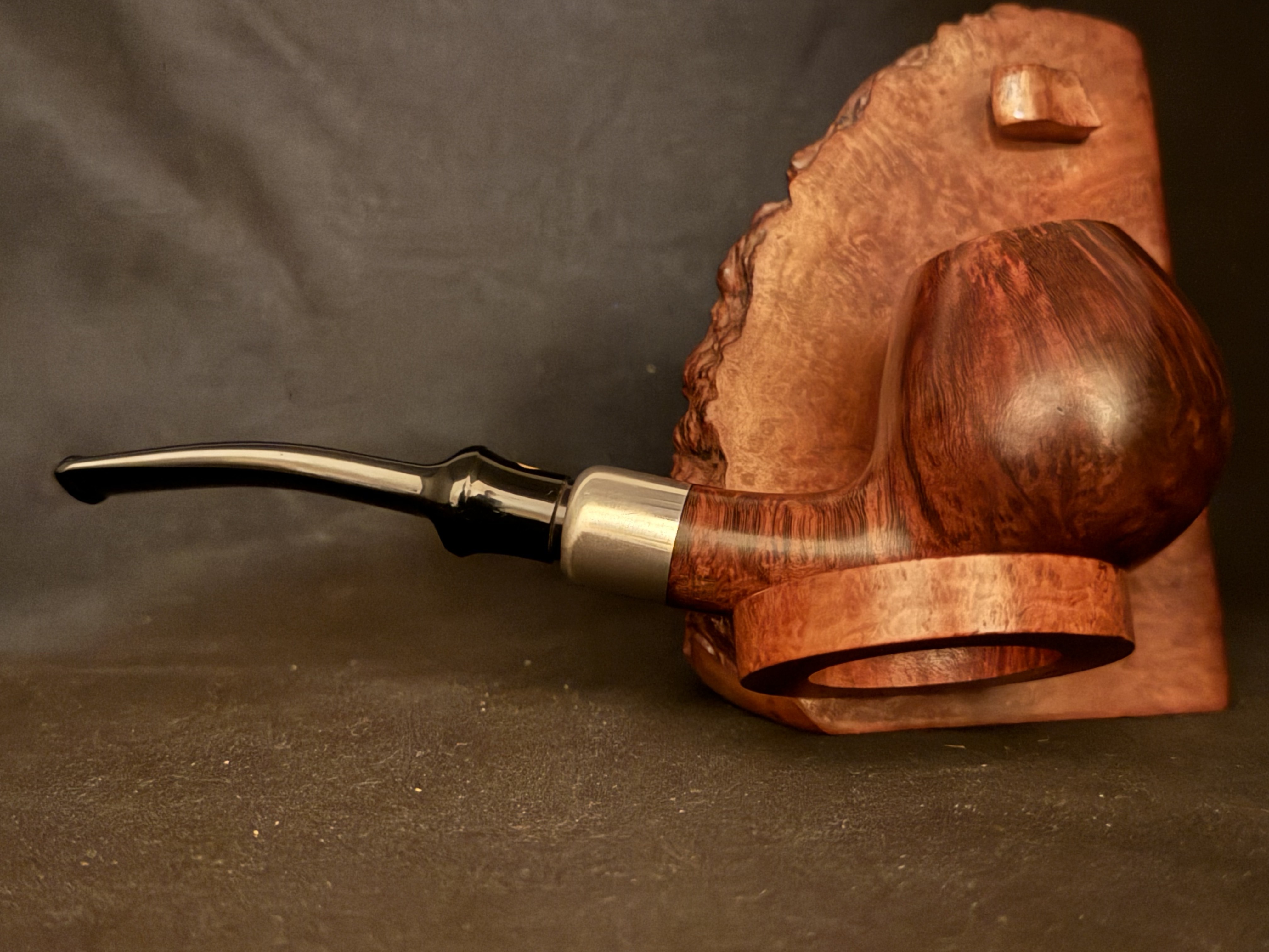 Bentley Former's Design 1-9.111 Slightly Bent Apple Estate Pipe, Sterling Silver Army Mount, 9mm Filter 7