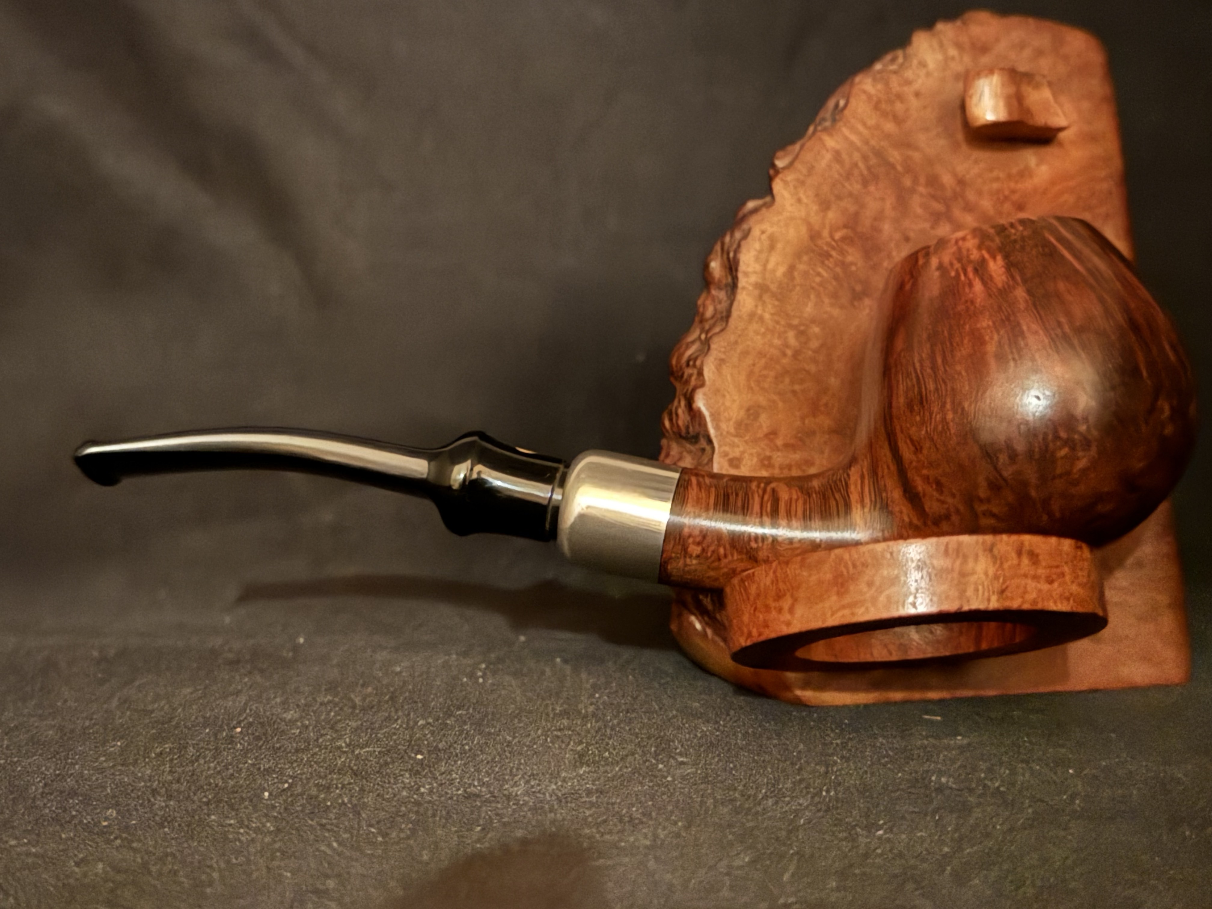 Bentley Former's Design 1-9.111 Slightly Bent Apple Estate Pipe, Sterling Silver Army Mount, 9mm Filter 8
