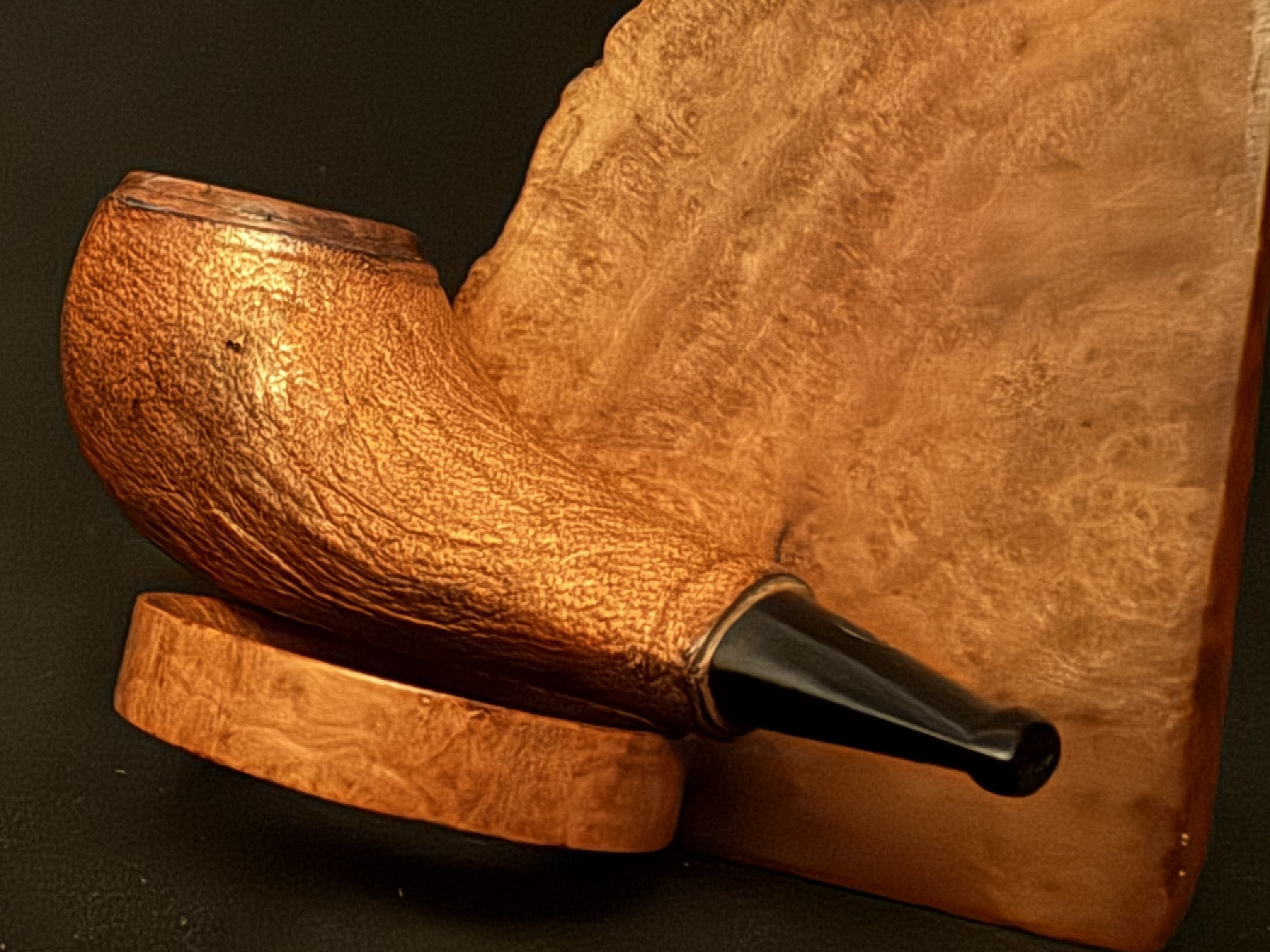 Big Ben Fishtail Bent Pipe with Tan Leather Cladding, Vulcanite Stem, Estate 8