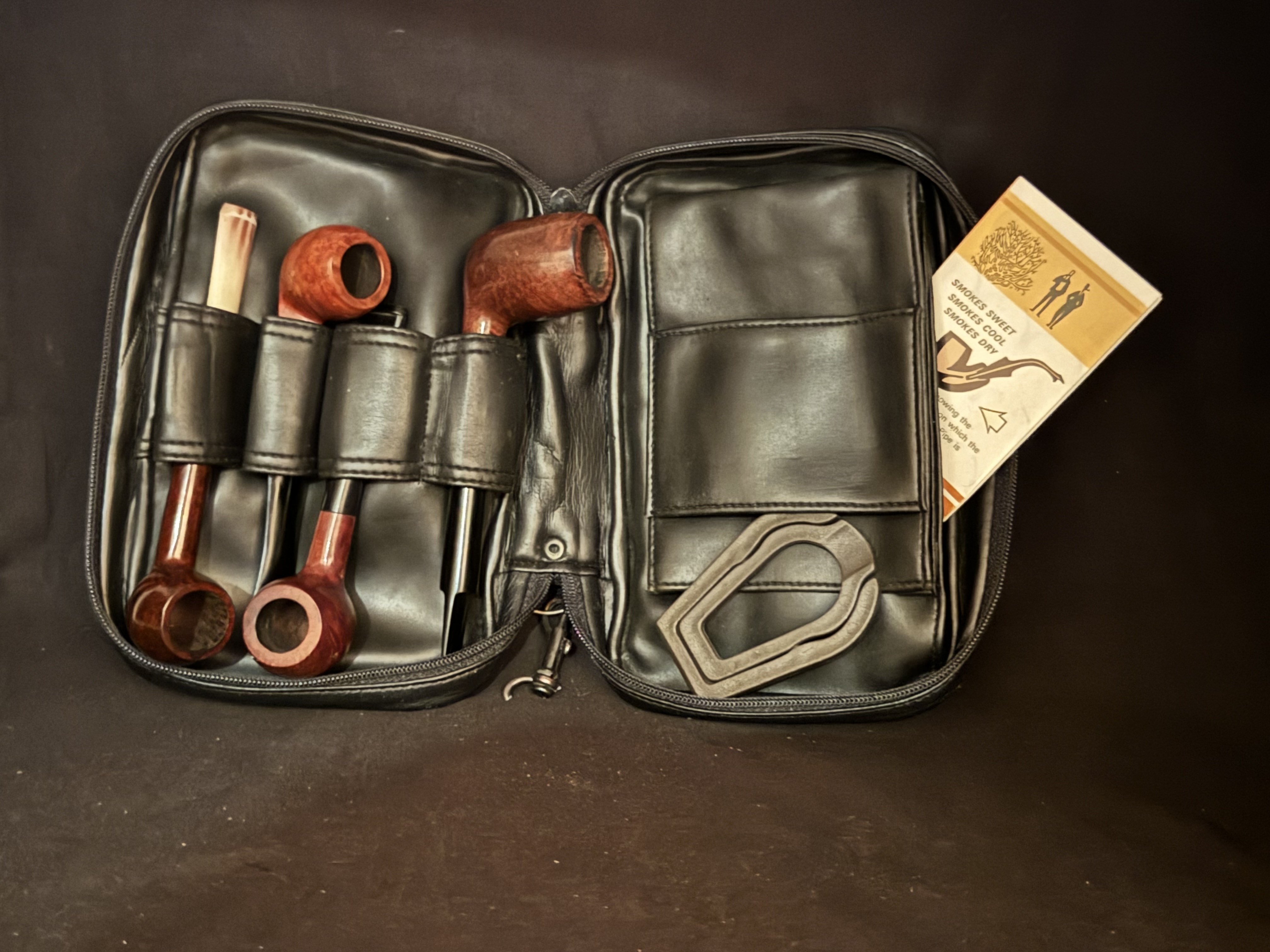 Black Leather 4-Pipe Accessory Case 2