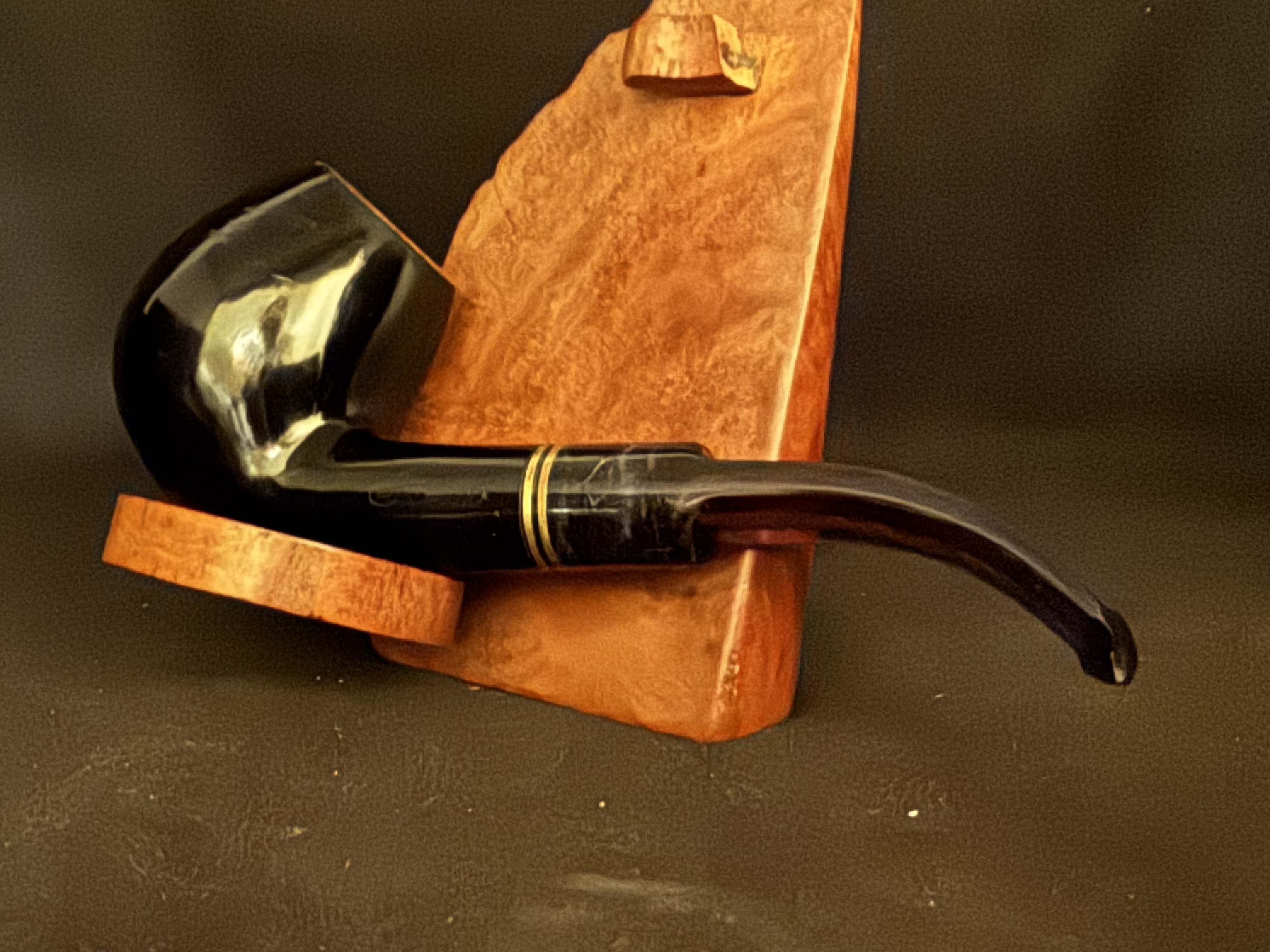 Silvano Azzorro Bent Billiard Smooth Dark Briar Estate Pipe - Acrylic Saddle Stem, 9mm Filter, Fishtail Bit 10