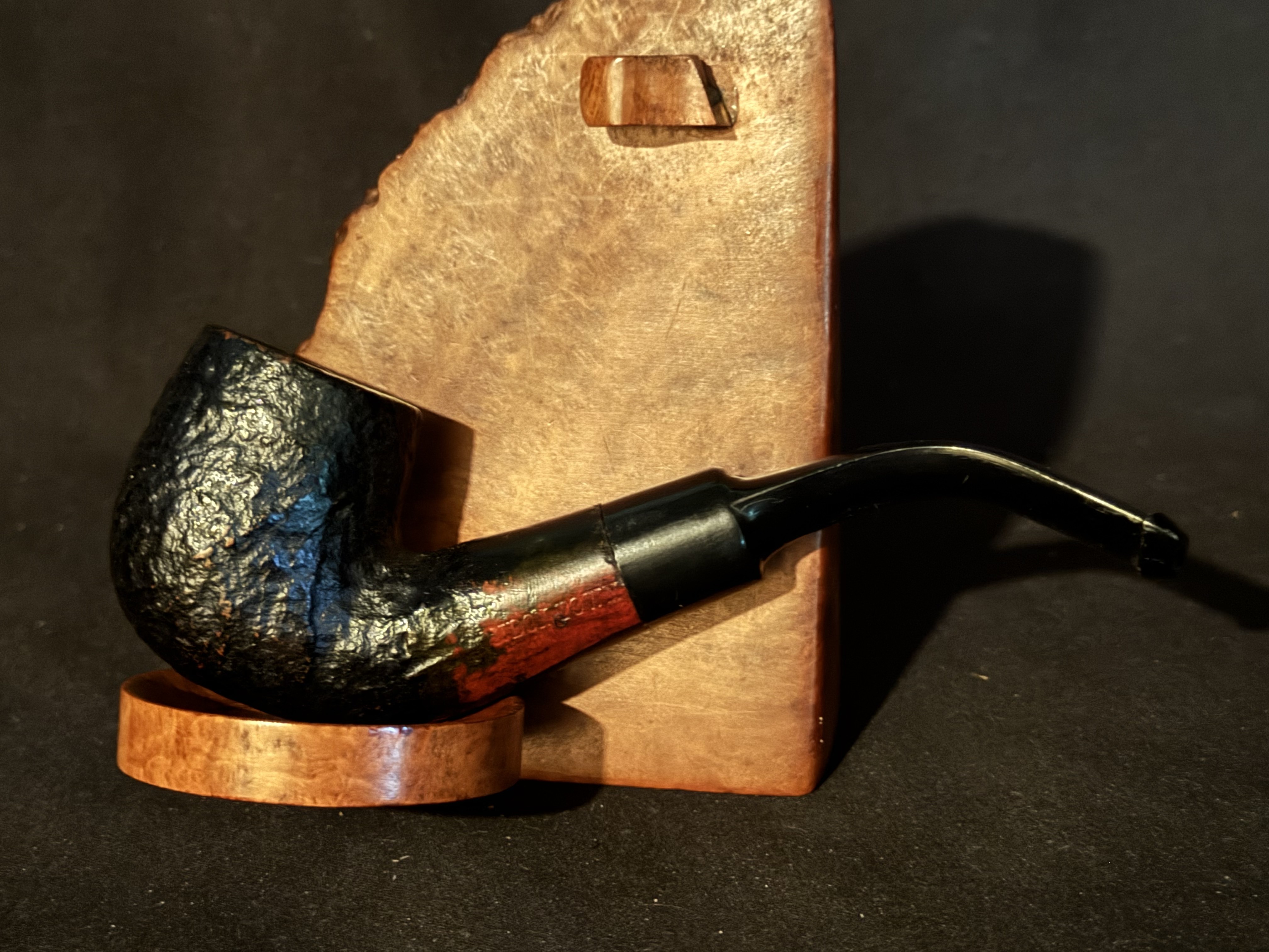 London Tower Sandblast Bent Billiard - Small Pocket Pipe, Vulcanite Saddle Stem, Unsmoked Estate 3