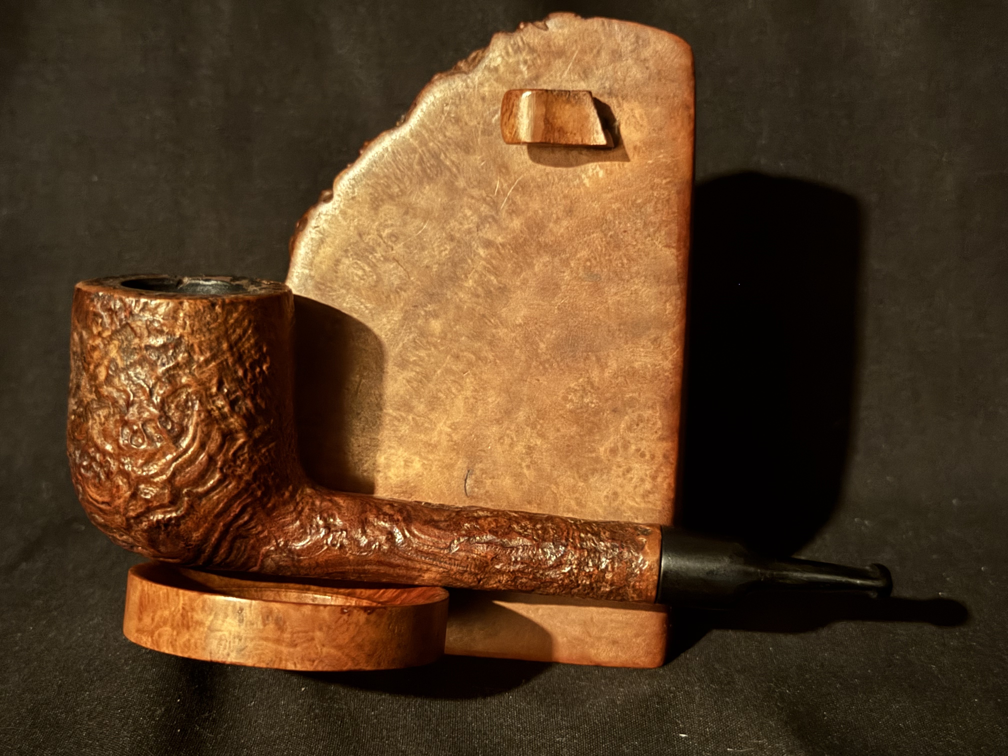 British Briar, Made in London (Peterson Sub Brand or Old Version) Tan Sandblast Short Lovat Estate Pipe, 1895-1970 3