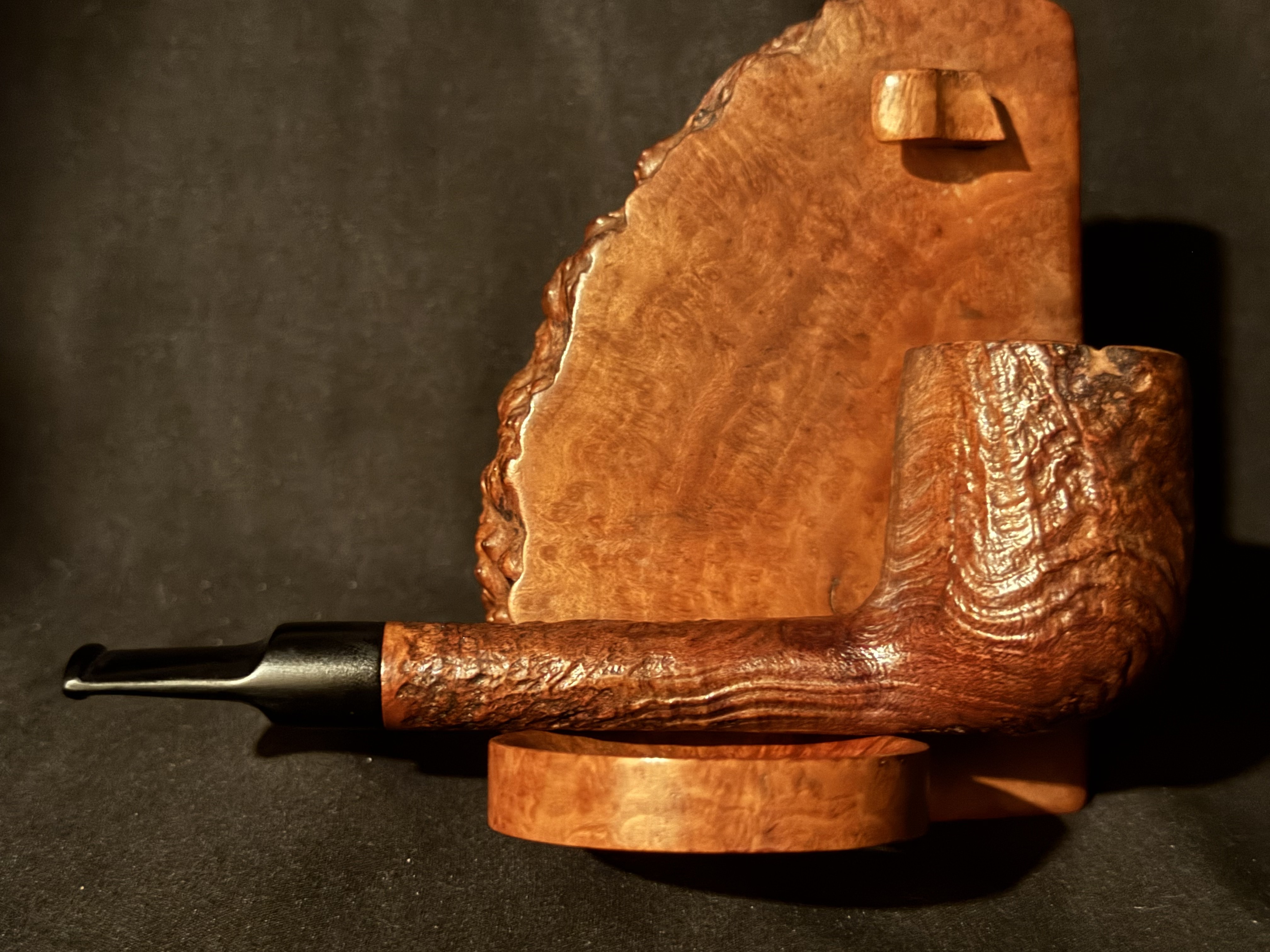 British Briar, Made in London (Peterson Sub Brand or Old Version) Tan Sandblast Short Lovat Estate Pipe, 1895-1970 4