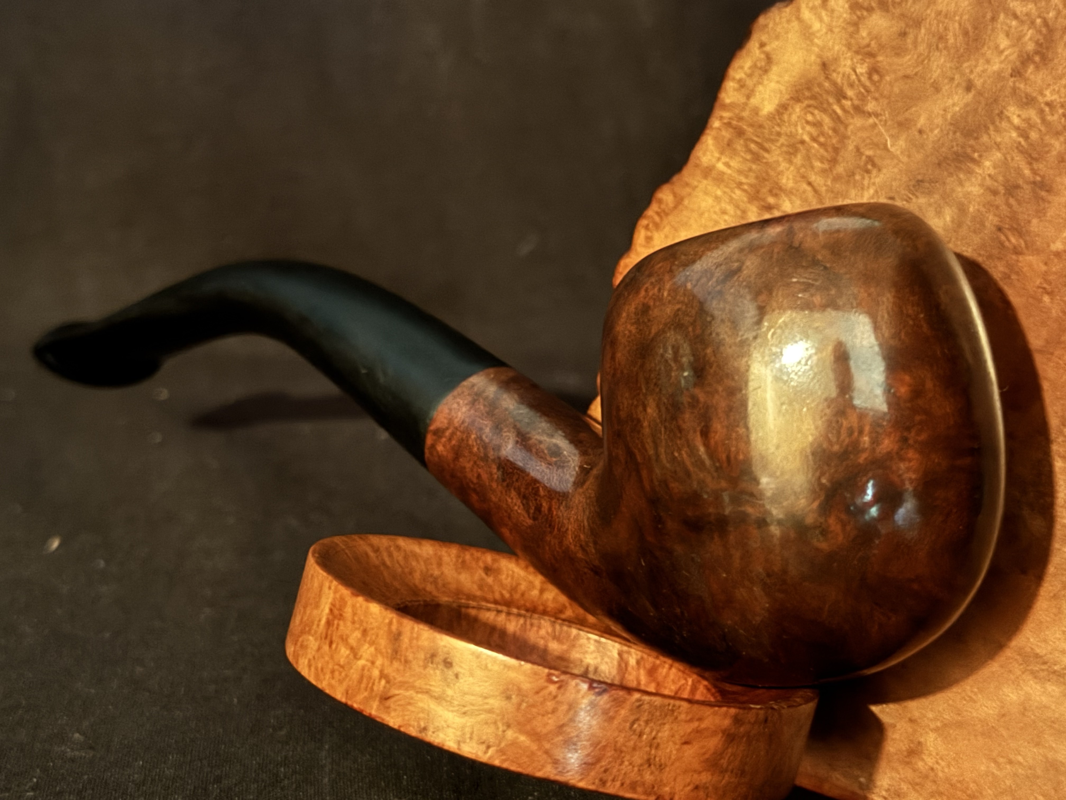 Bruyere Garantie Smooth Bent Oval Bowl Briar Estate Pipe with Vulcanite Fishtail Stem, Unsmoked 6