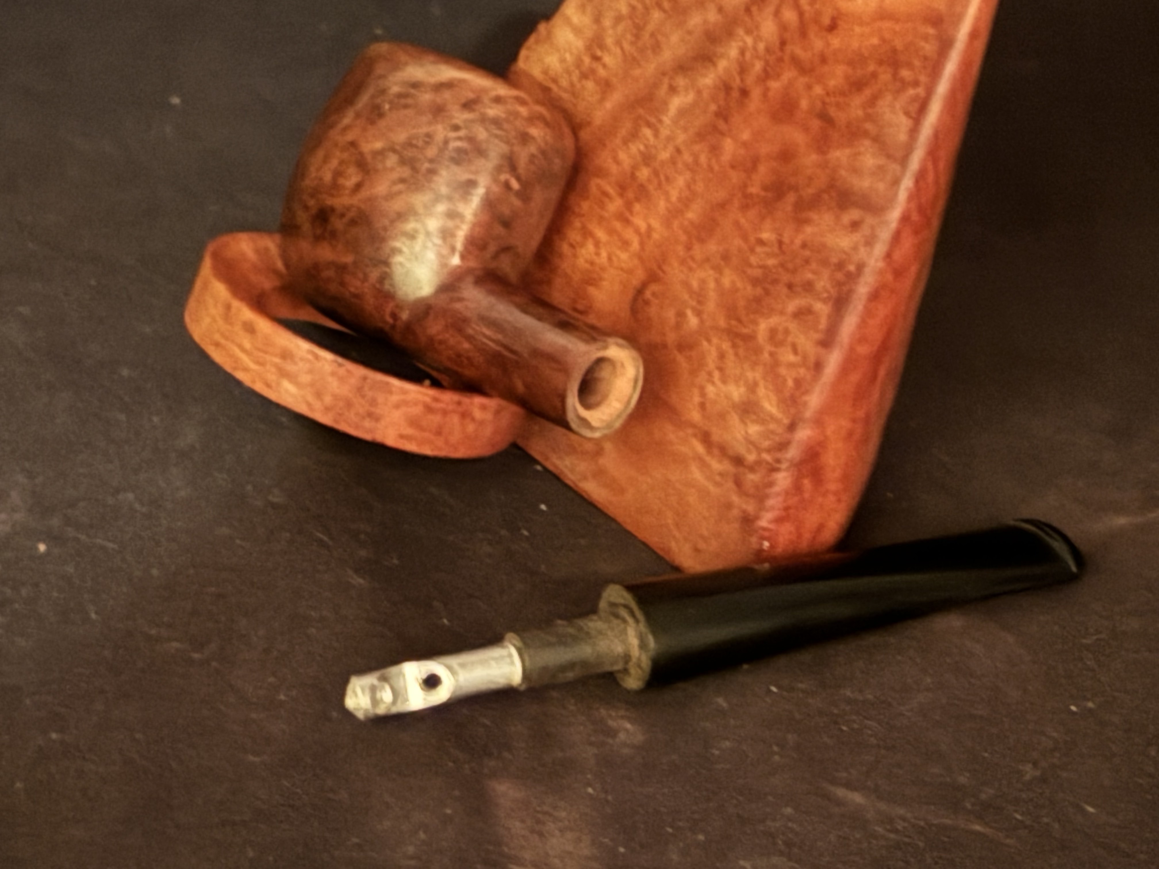 BRUYERE GARANTIE Stamped Smooth Oval Bowl Pipe, Vulcanite Tapered Fishtail Stem, Unsmoked Estate Pipe 9