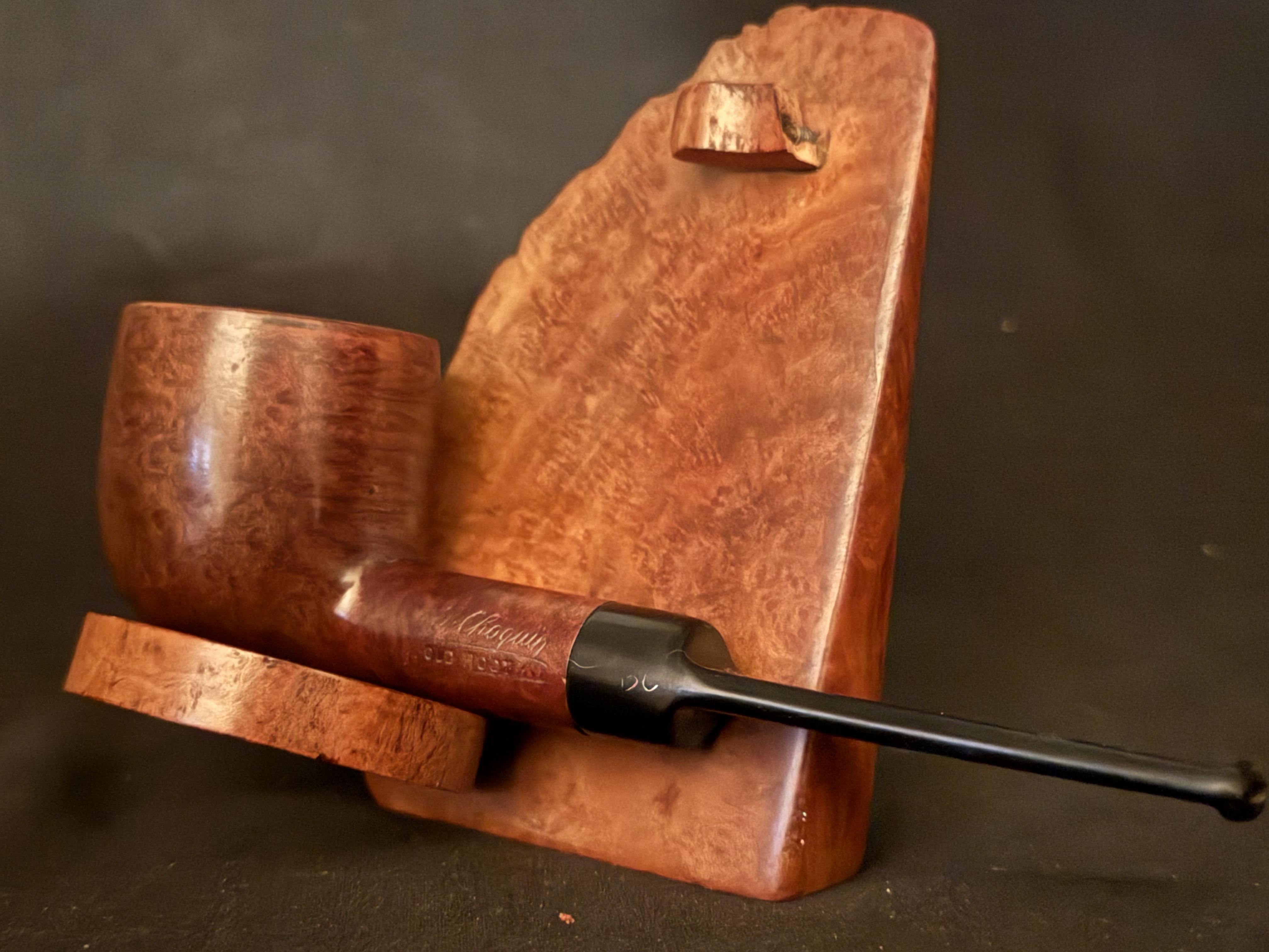 Butz-Choquin Old Root 150.1 St Claude Smooth Straight Pot, Vulcanite Saddle Stem 10