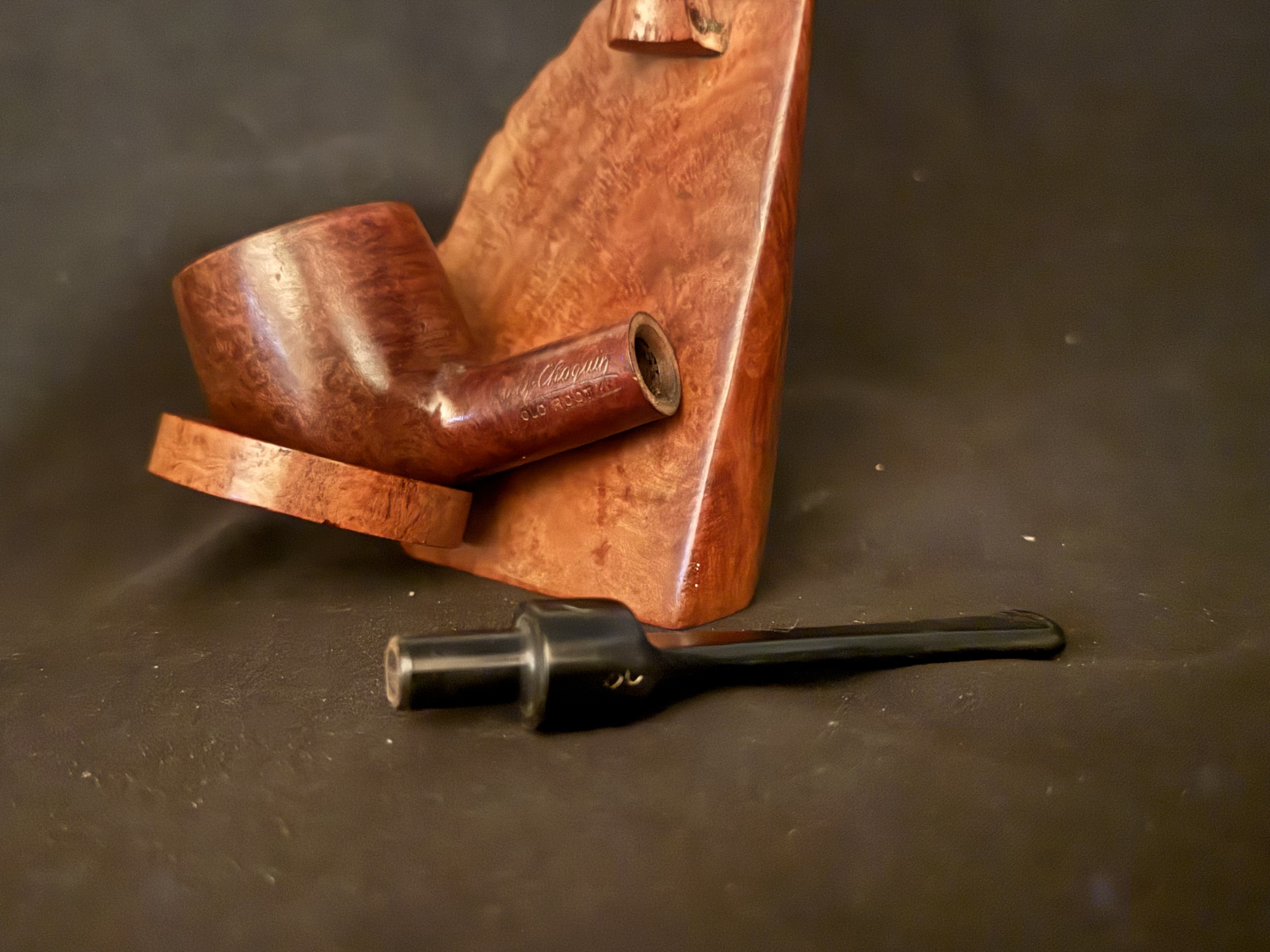 Butz-Choquin Old Root 150.1 St Claude Smooth Straight Pot, Vulcanite Saddle Stem 11