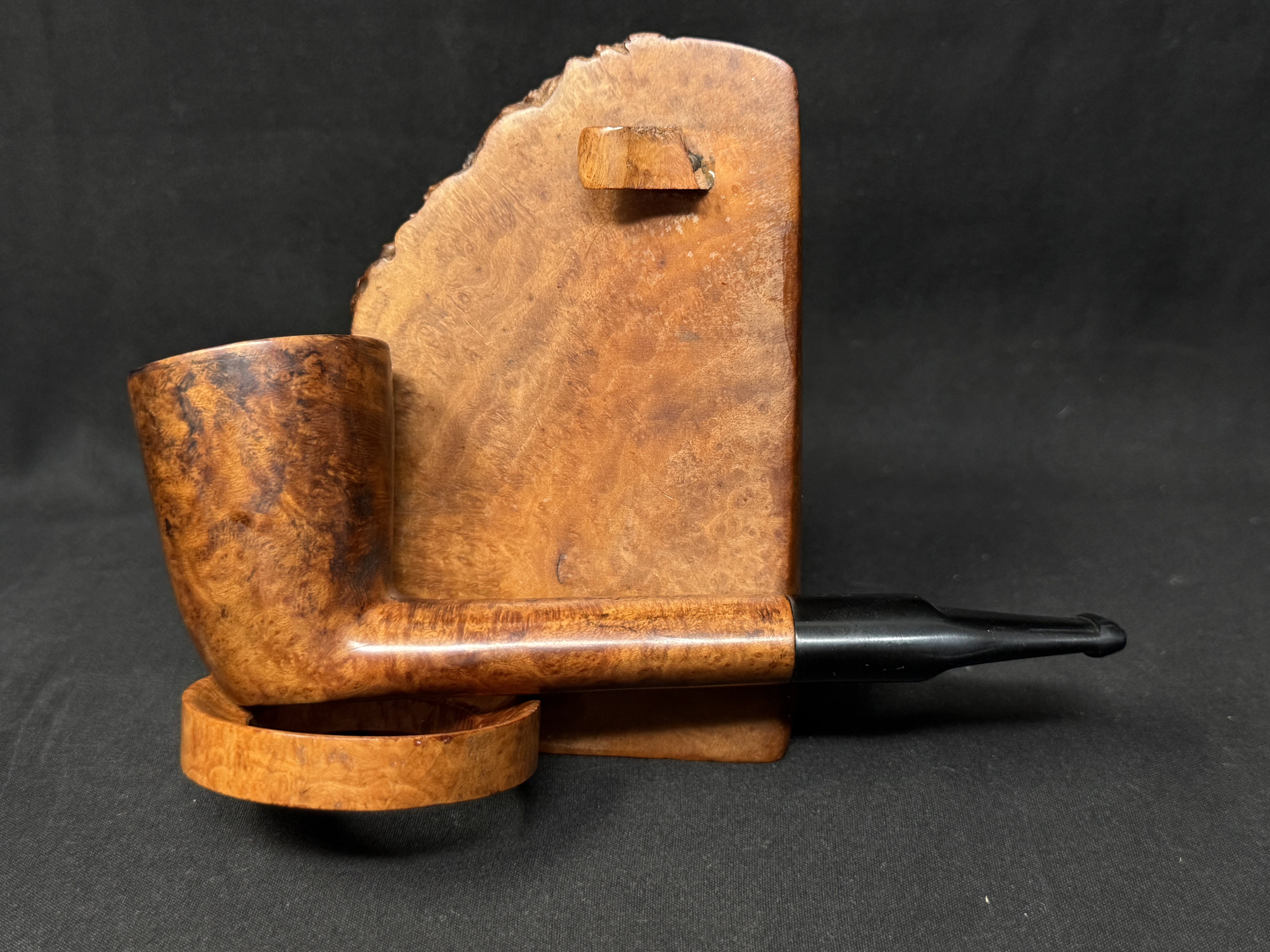 Butz-Choquin St Claude 1635 Dublin Sitter Smooth Estate Pipe 4