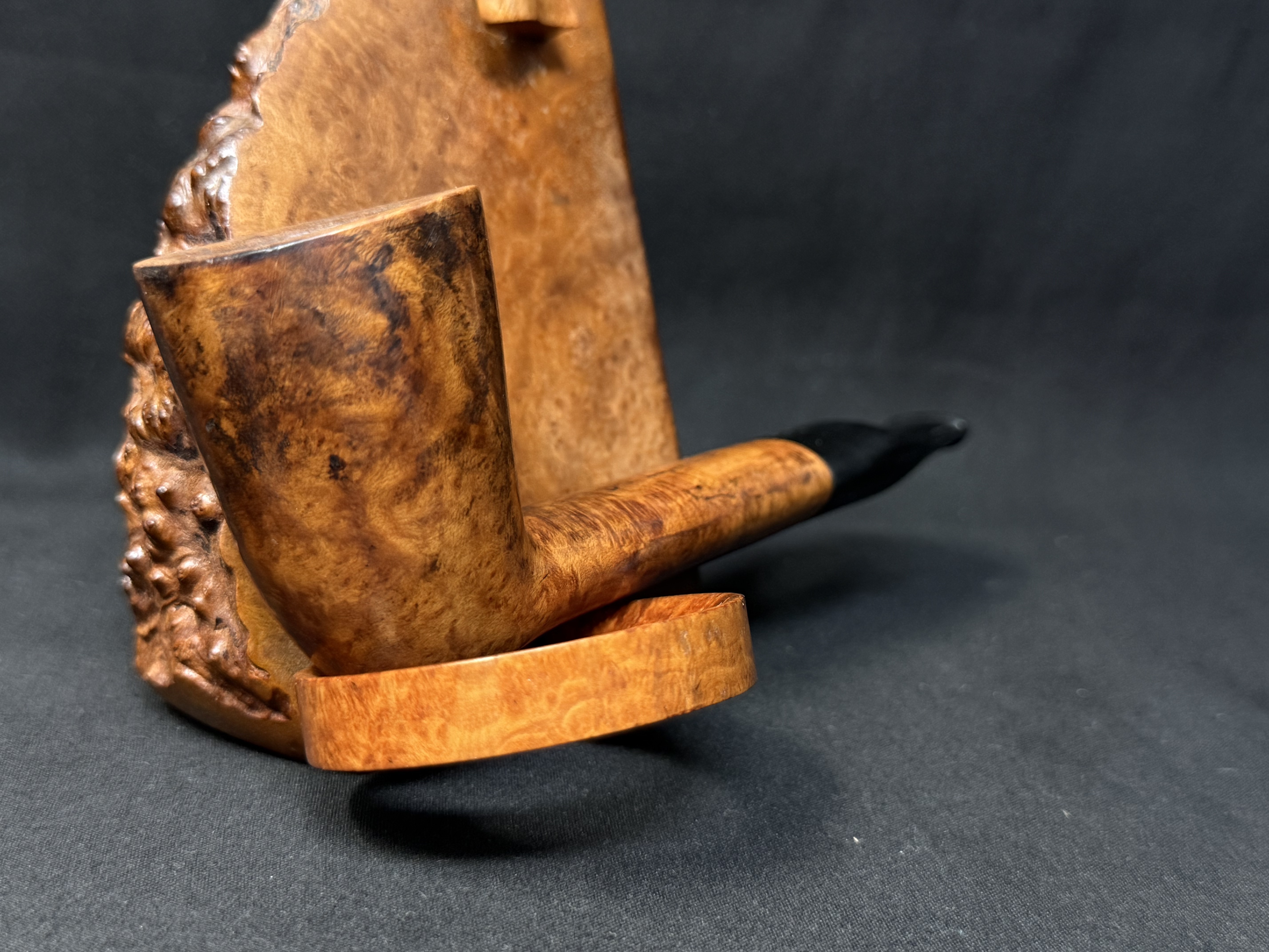 Butz-Choquin St Claude 1635 Dublin Sitter Smooth Estate Pipe 9