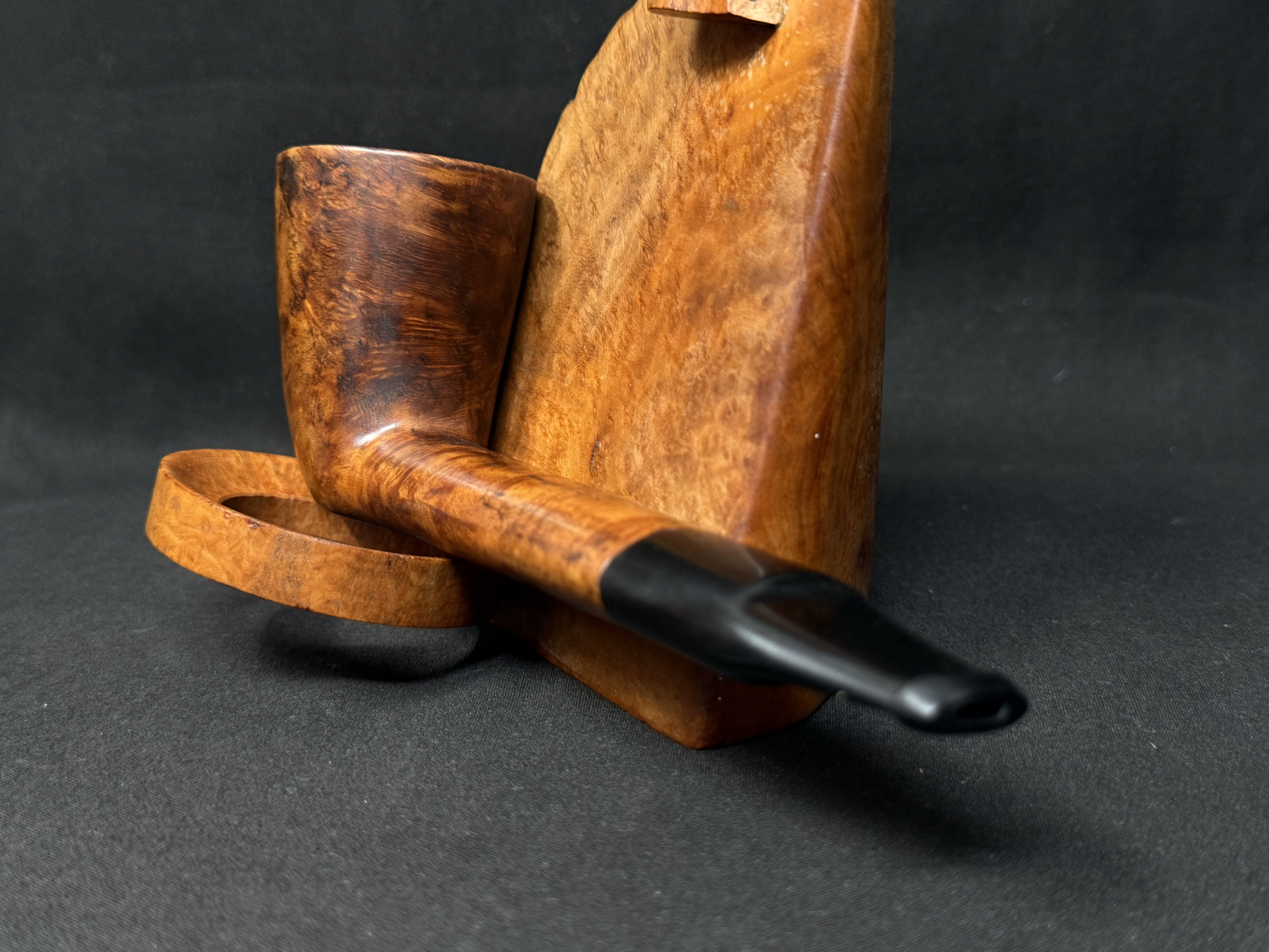 Butz-Choquin St Claude 1635 Dublin Sitter Smooth Estate Pipe 8