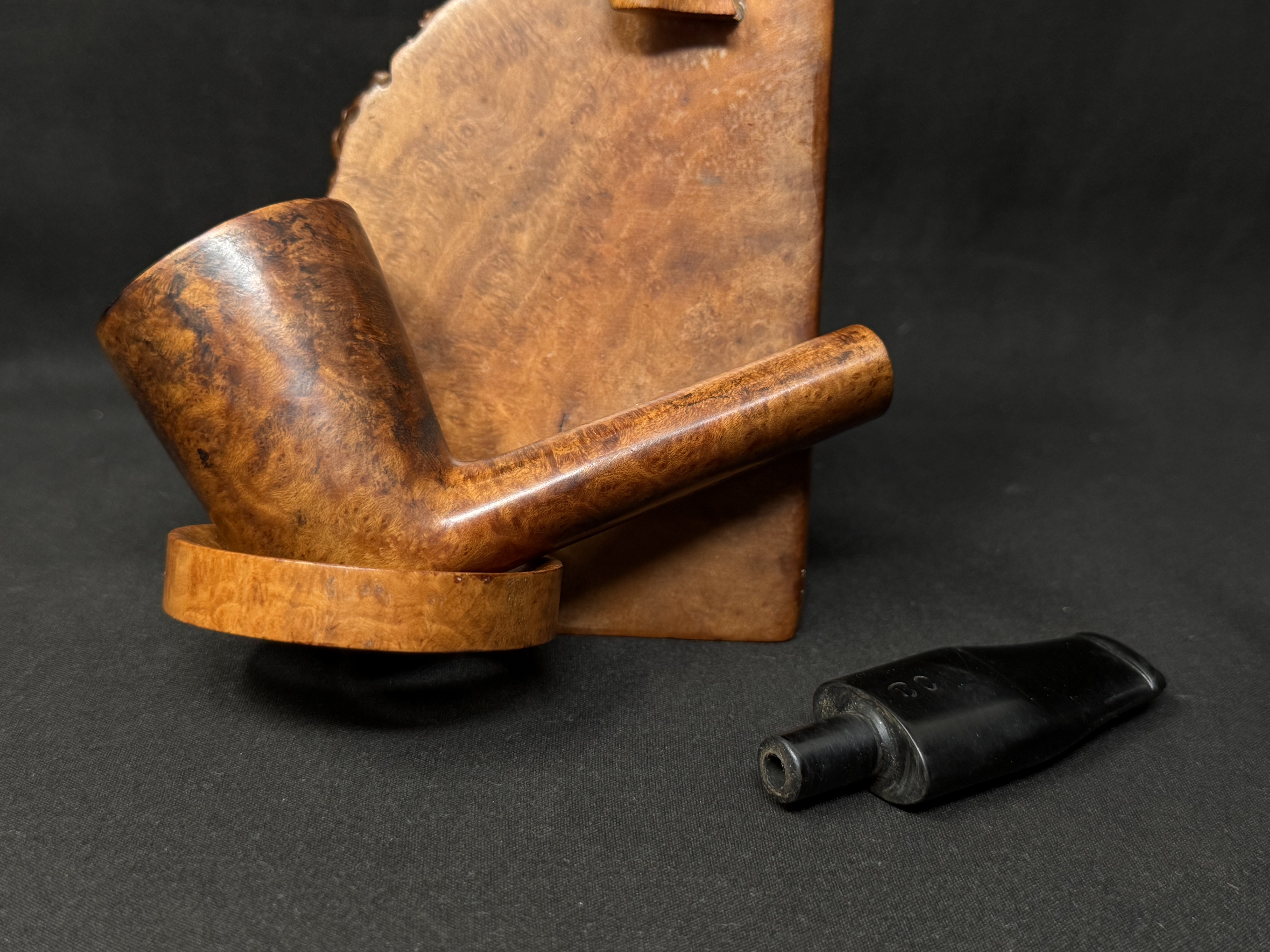 Butz-Choquin St Claude 1635 Dublin Sitter Smooth Estate Pipe 3