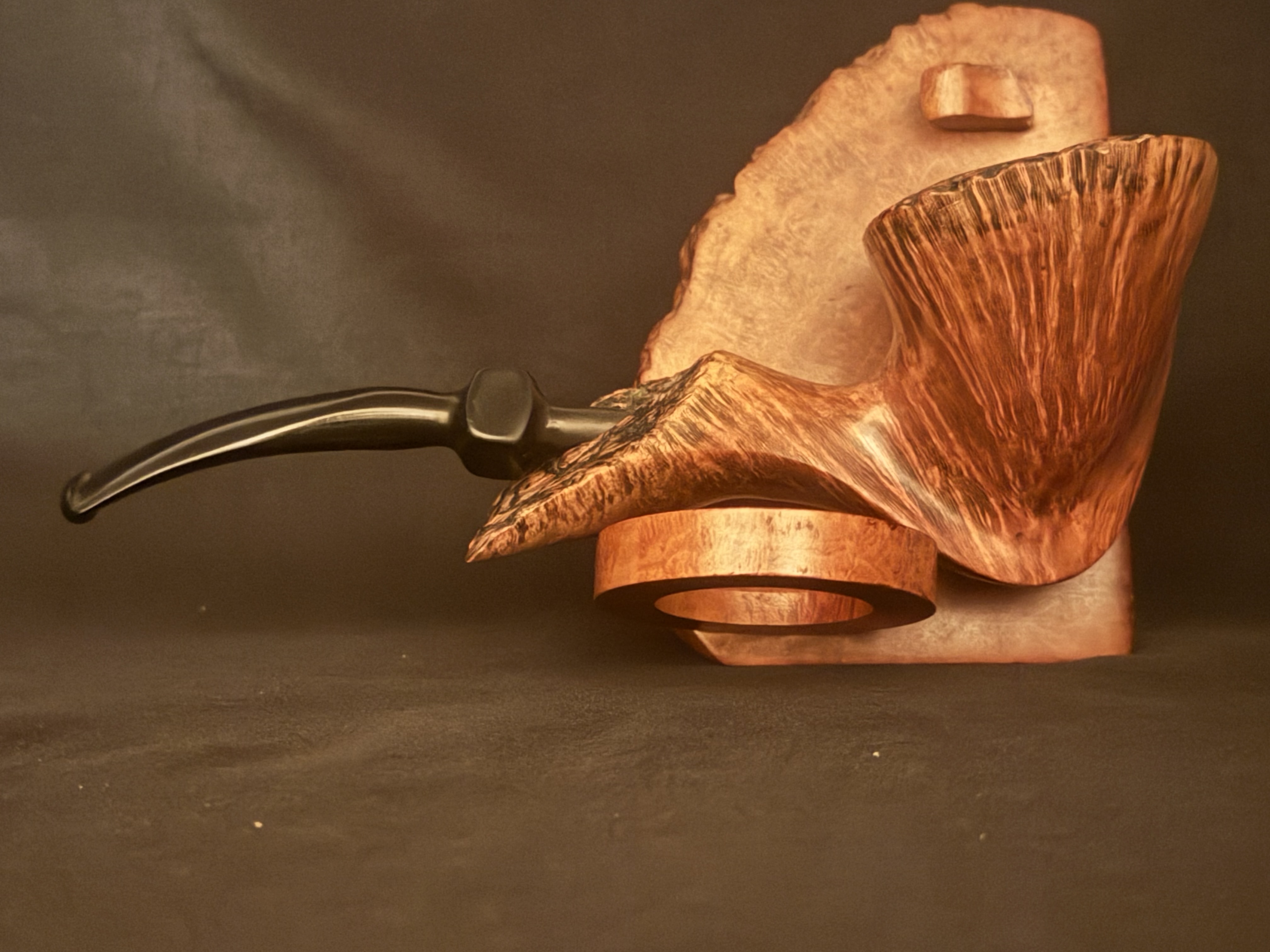 Cellini Original 165mm Block Grain Plateau Estate Pipe 8