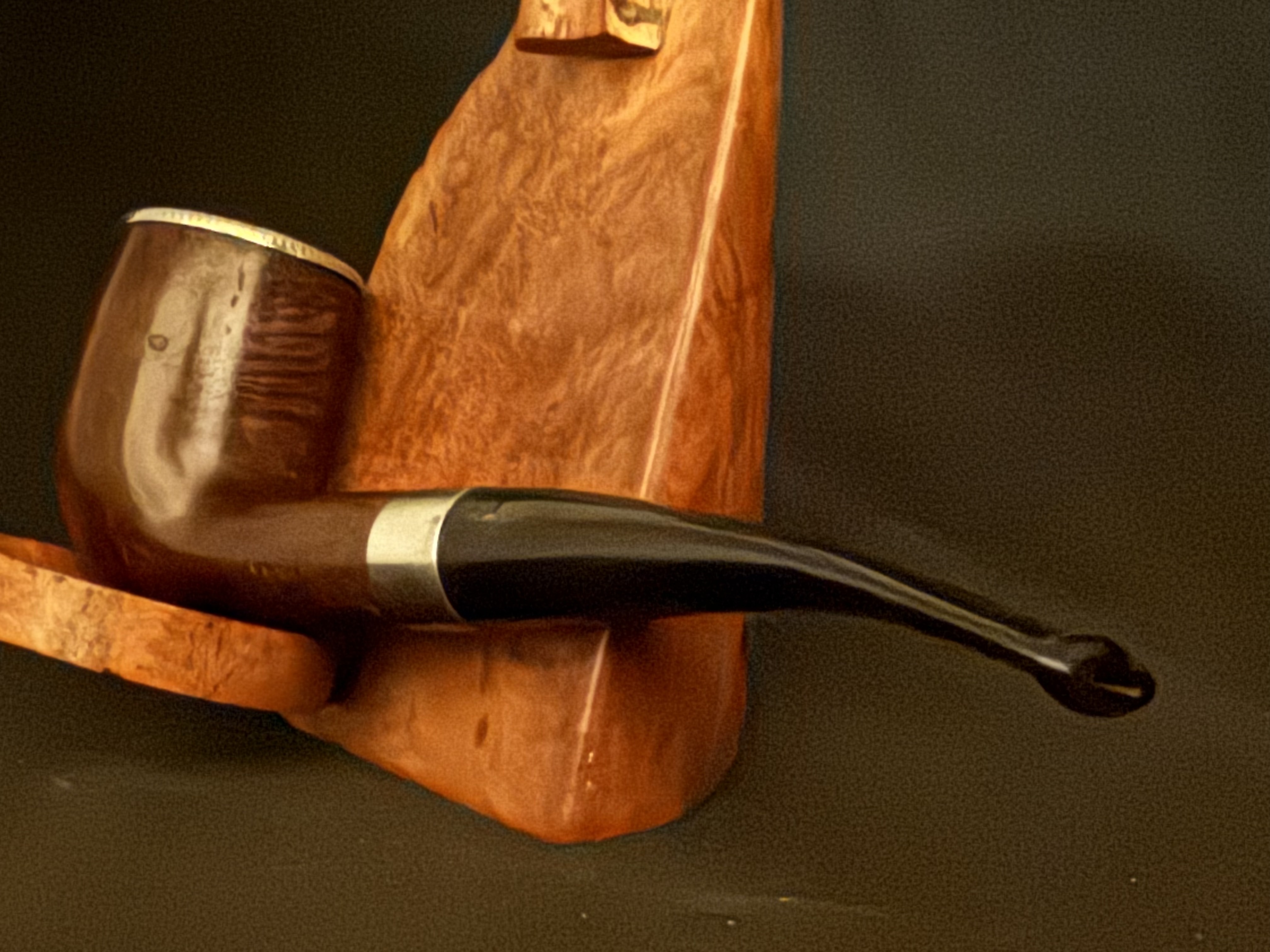 Chacom Custom 913 Billiard Pipe, Silver Rim Cap, Fishtail Bit, Box and Sleeve 9