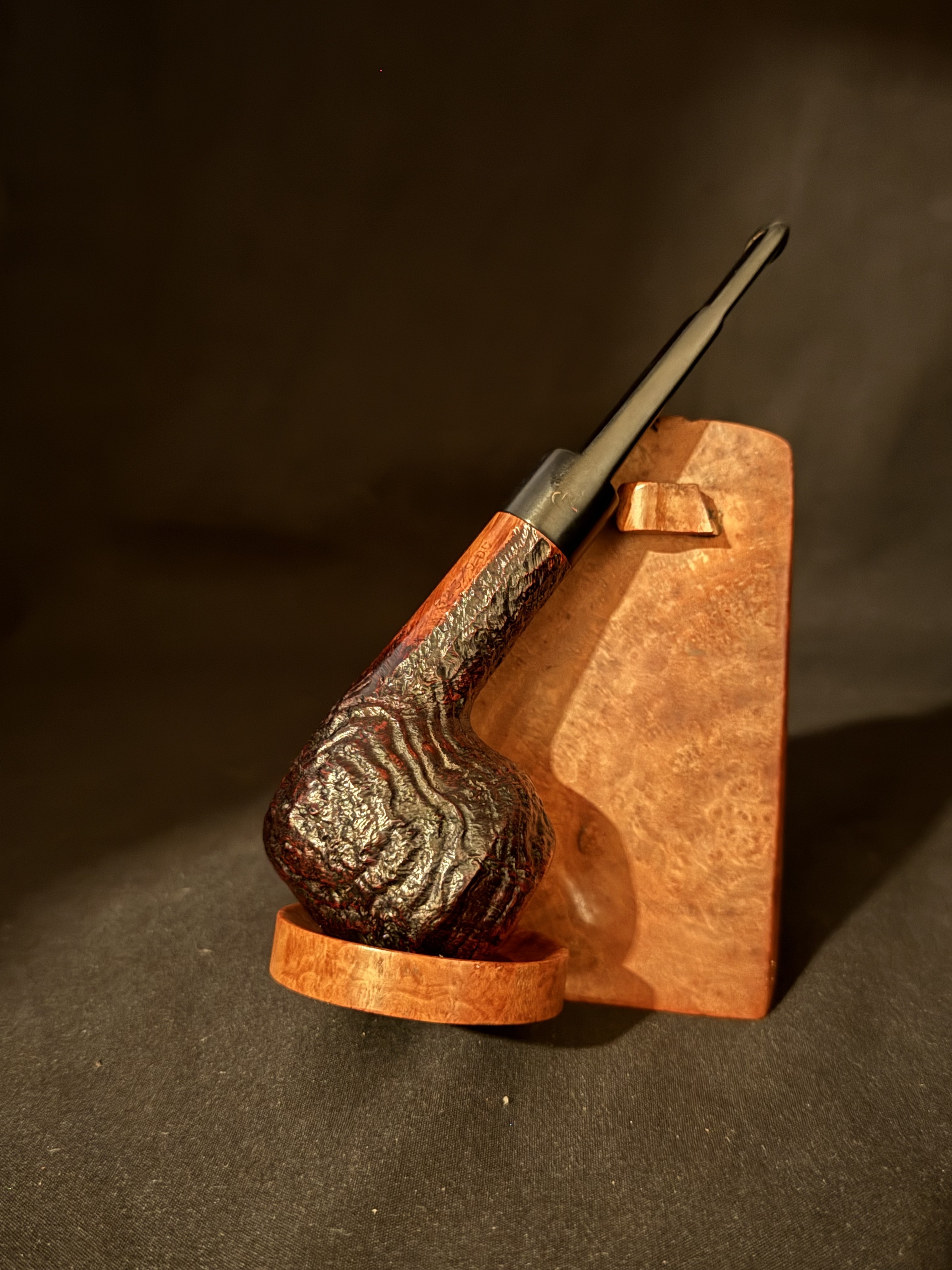 Charatan's Make Special Rhodesian 323/9DC Sandblast Estate Pipe, 1955-1980 2