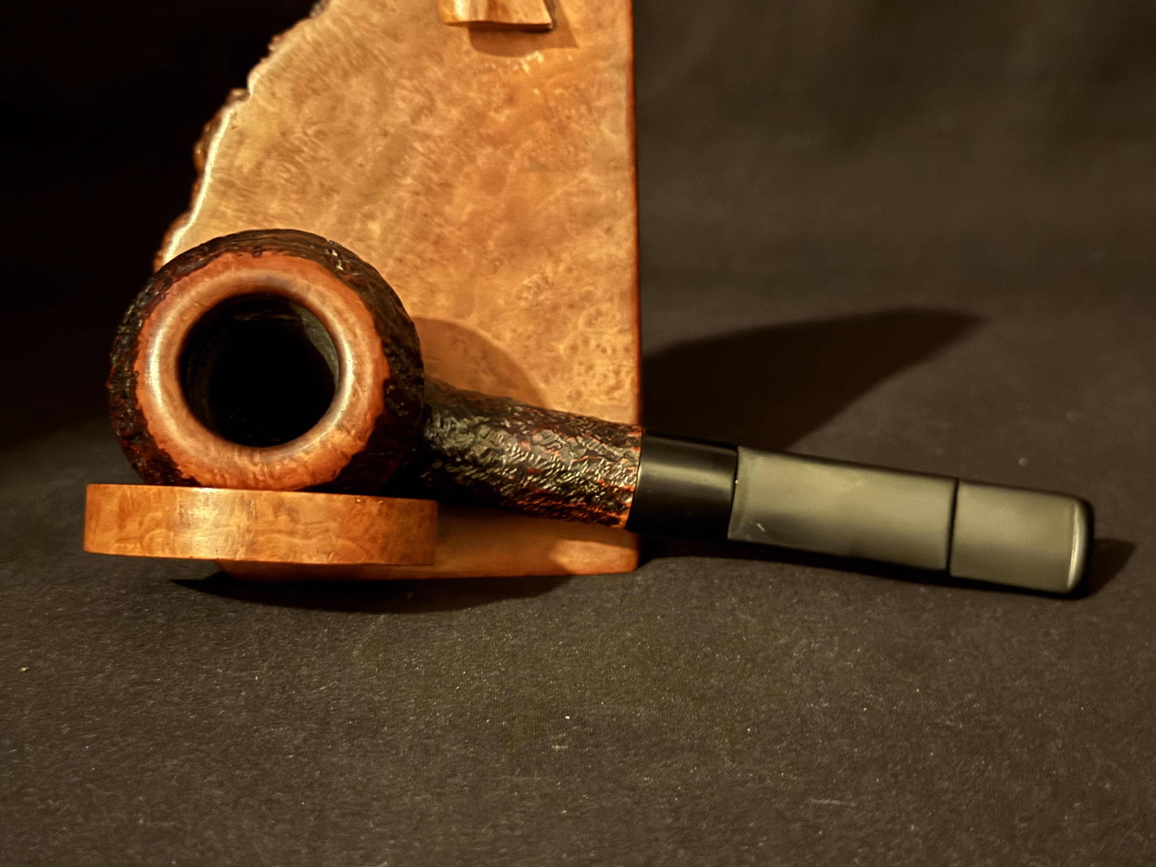 Charatan's Make Special Rhodesian 323/9DC Sandblast Estate Pipe, 1955-1980 5