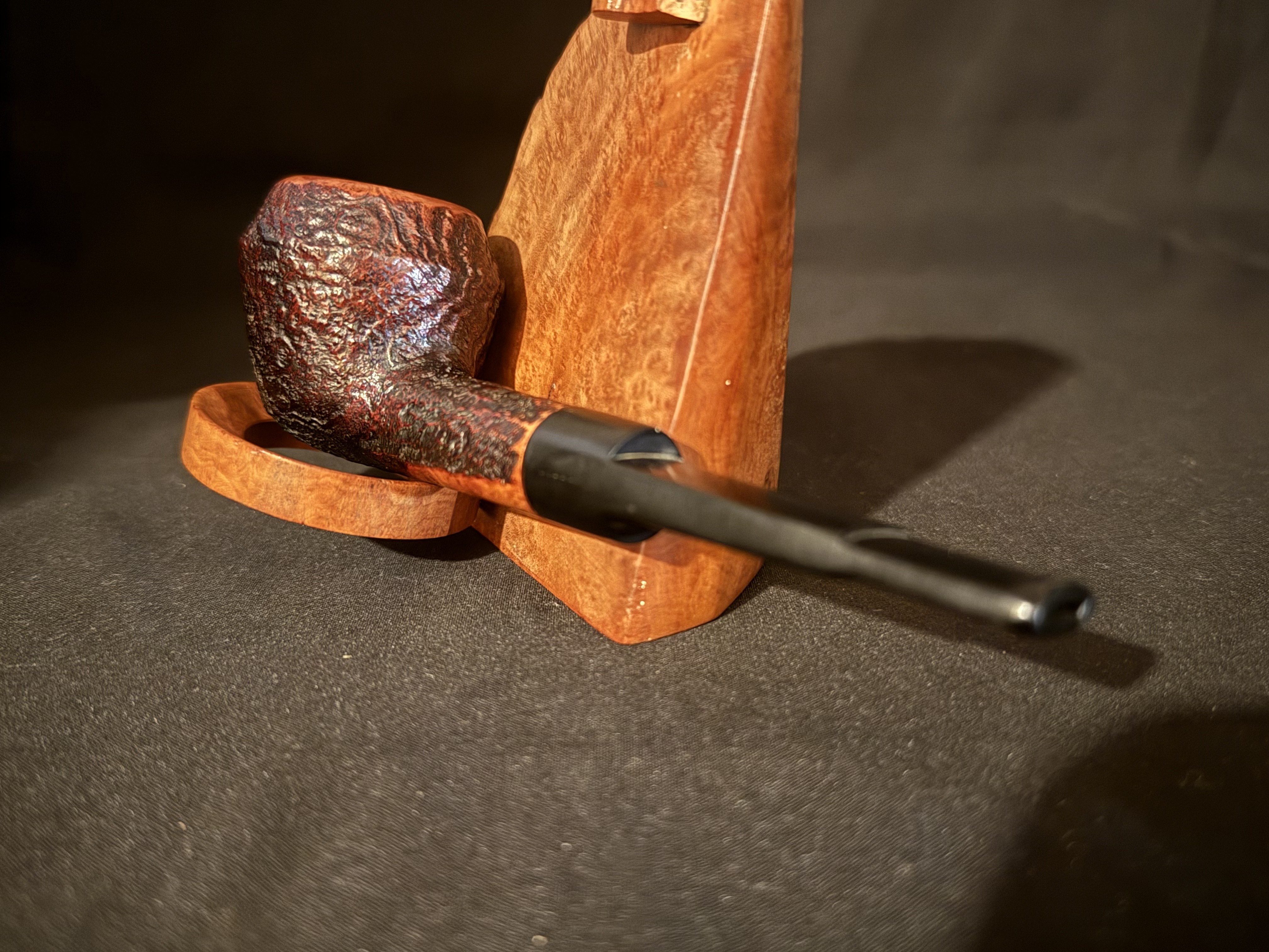 Charatan's Make Special Rhodesian 323/9DC Sandblast Estate Pipe, 1955-1980 9