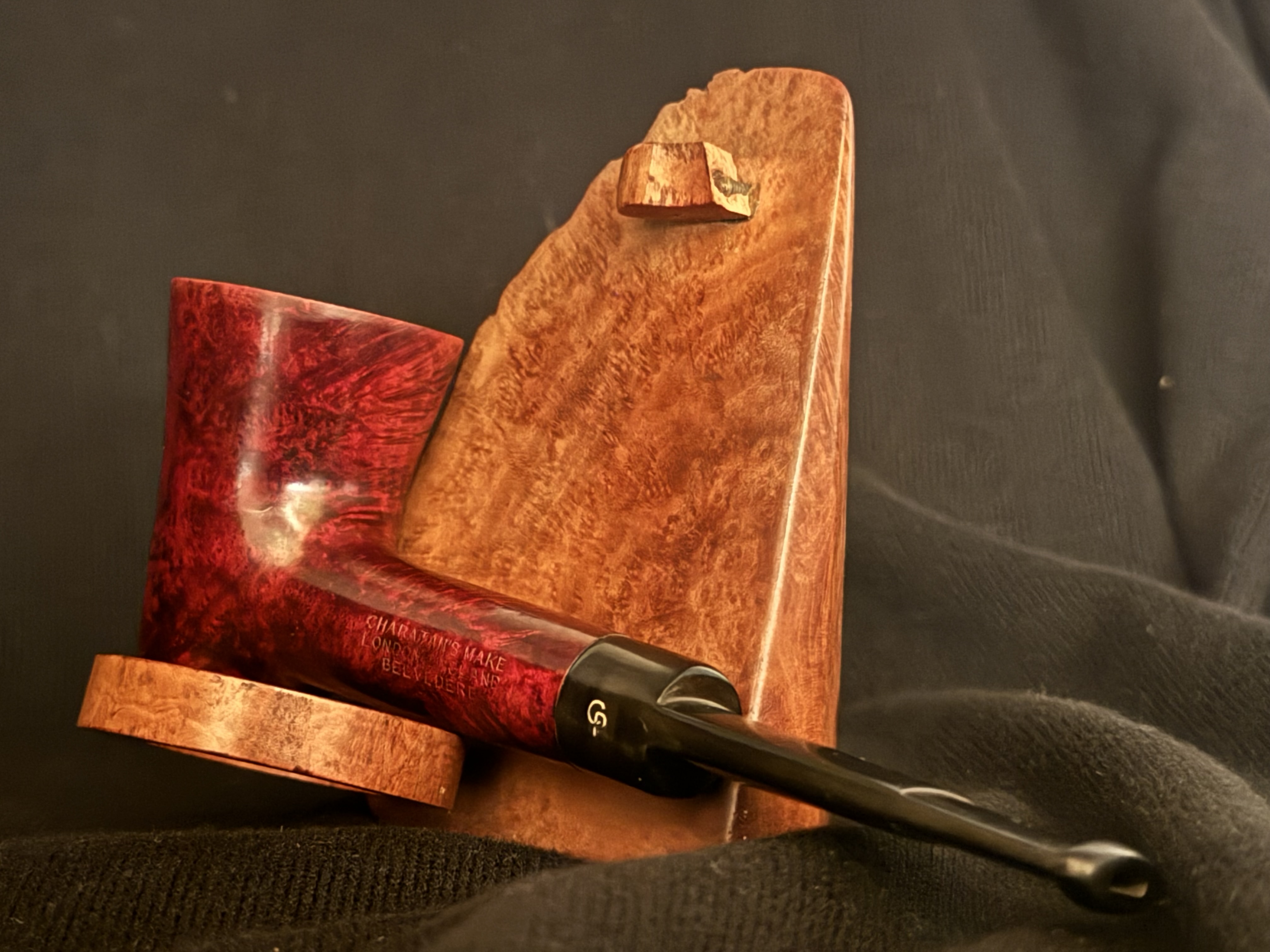 Charatan's Make London Belvedere 481DC/ Straight Volcano Poker Vulcanite Stem 8