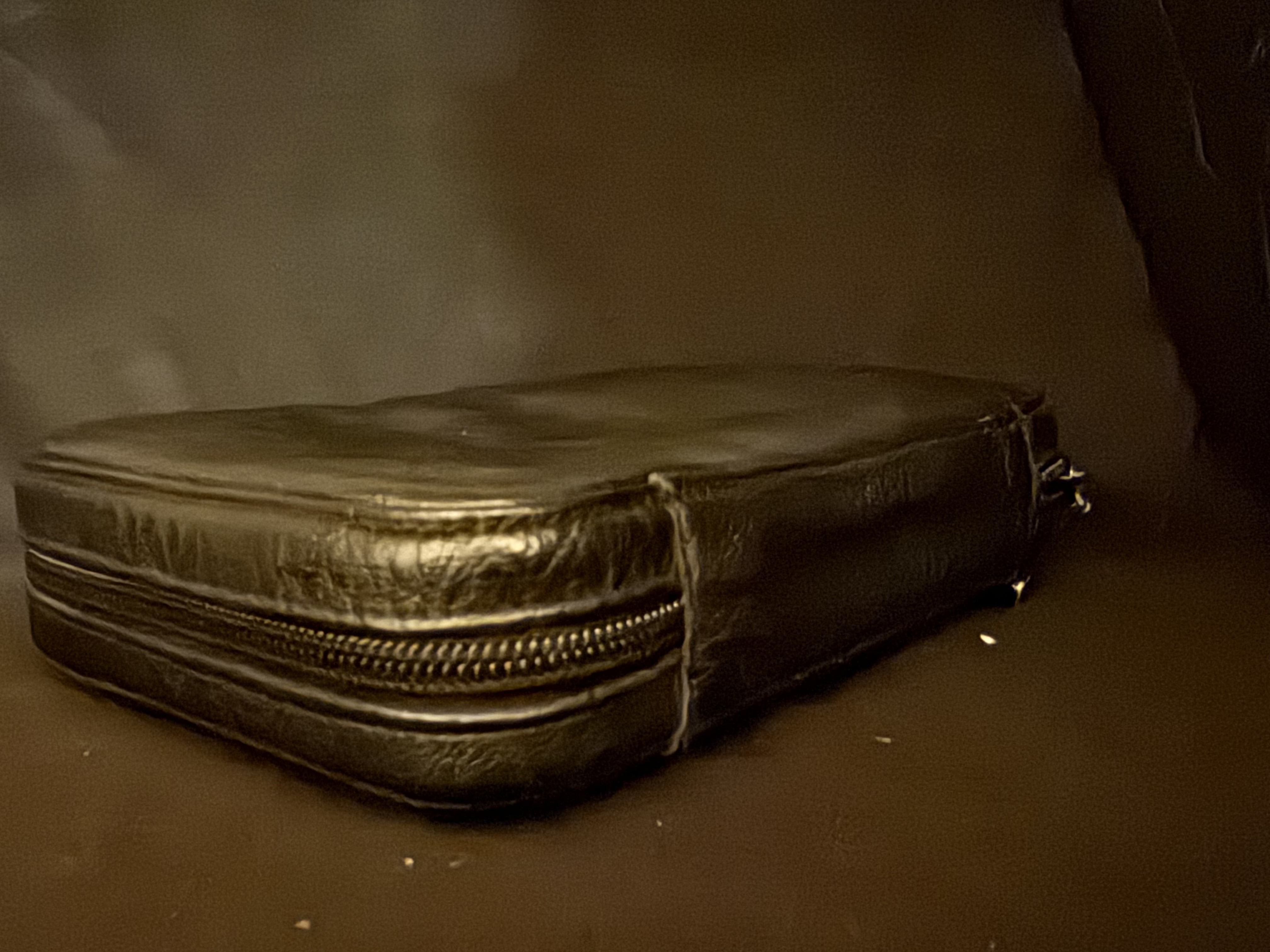 Charlotta München Black Leather Pipe Bag for 4 Pipes, Tobacco Tin and Cleaner 5