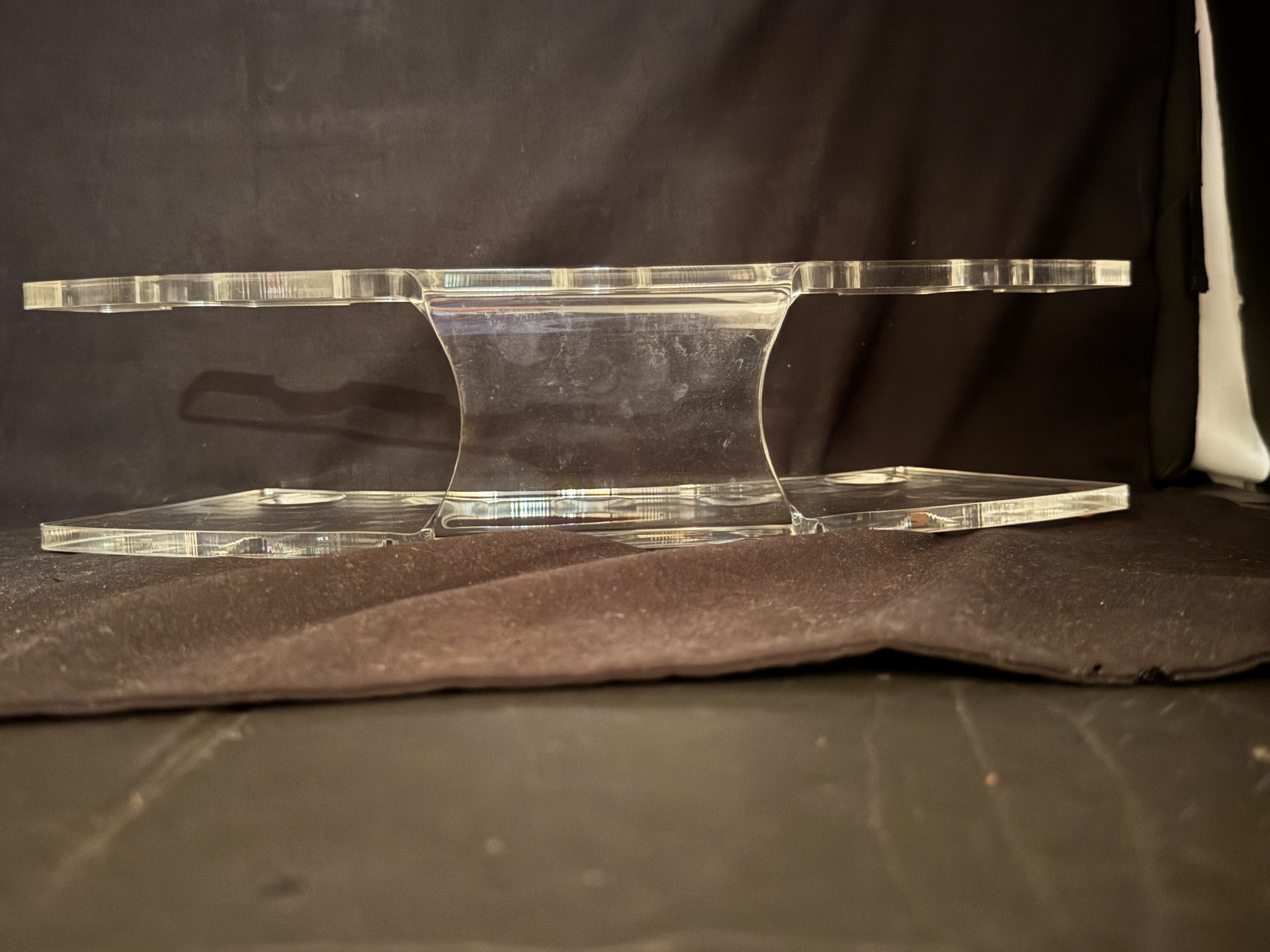 Clear Acrylic Pipe Holder Pre Used Good Condition 3