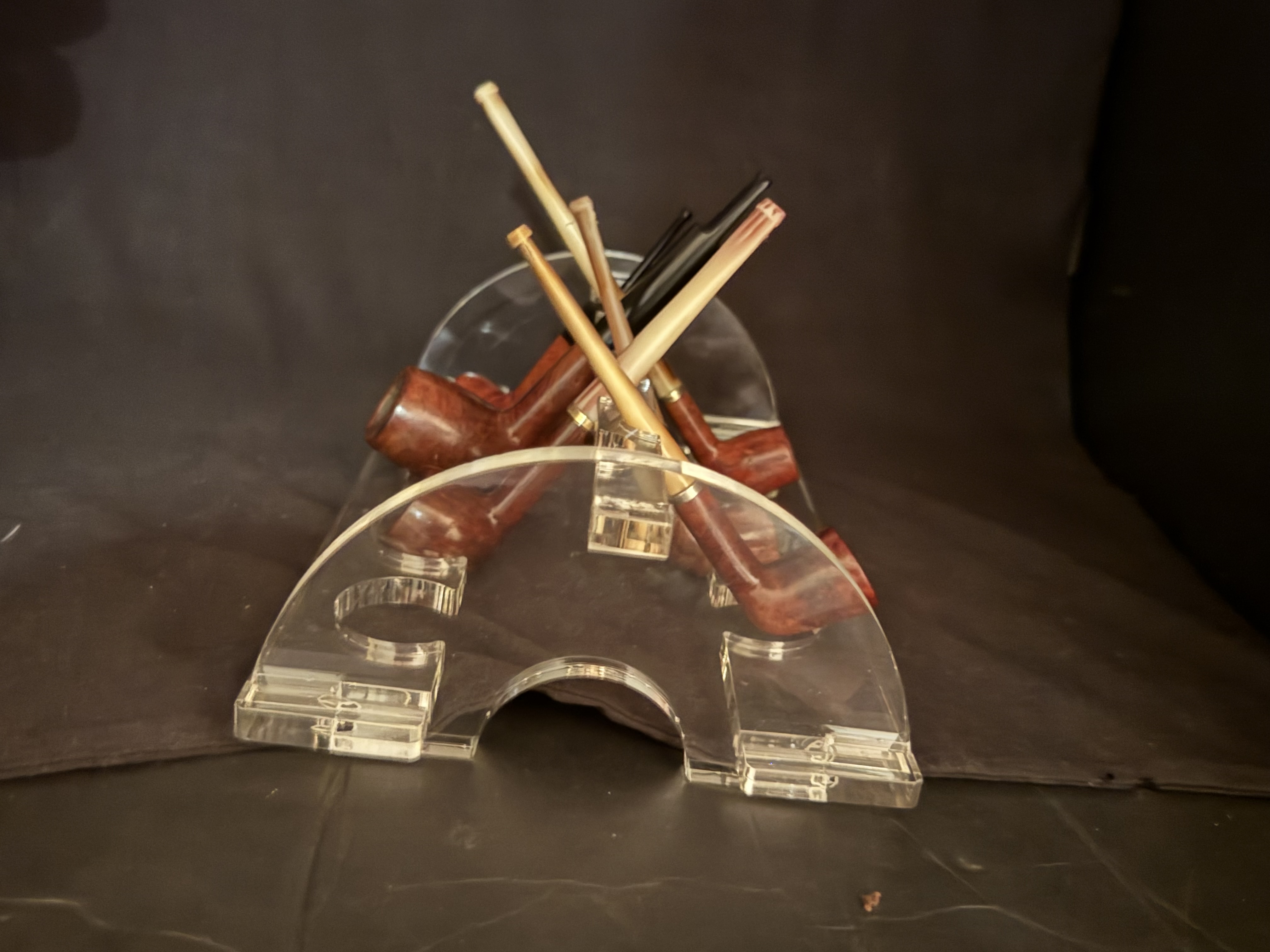 Clear Acrylic Pipe Stand for 7 Pipes 2