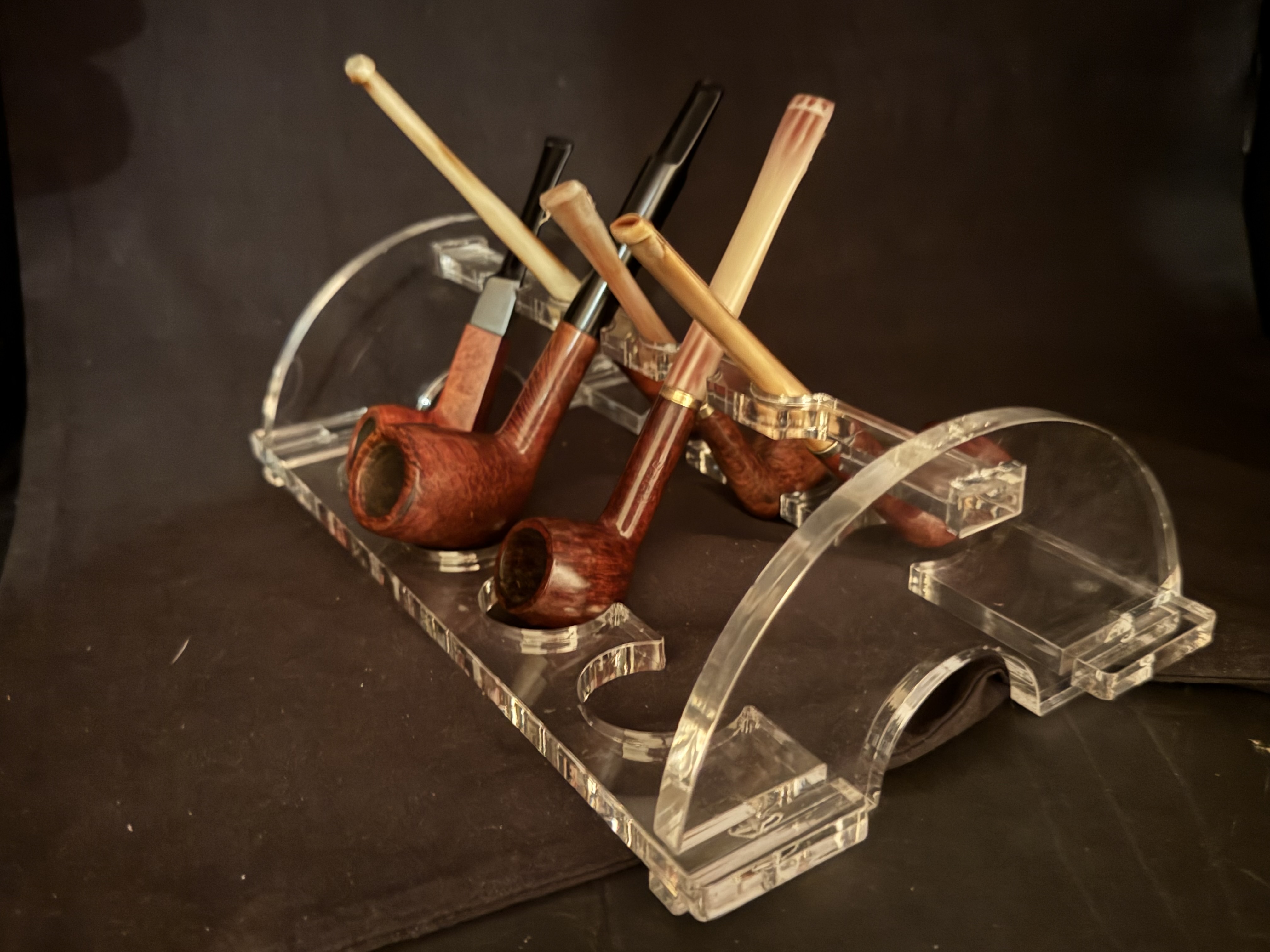 Clear Acrylic Pipe Stand for 7 Pipes 3