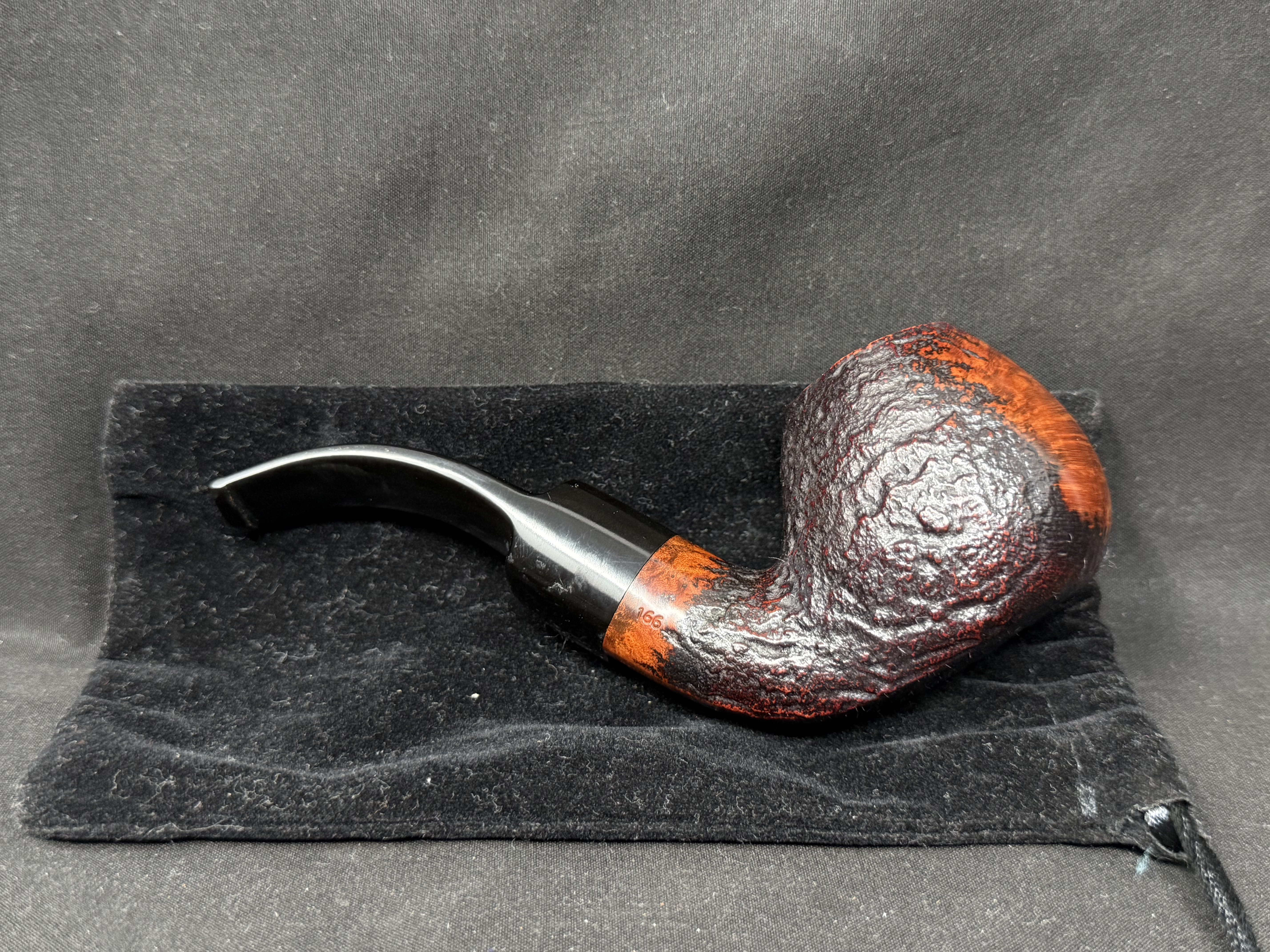 Danske Club Vario 166 Sitter Sandblast Saddle Stem Estate Pipe 2
