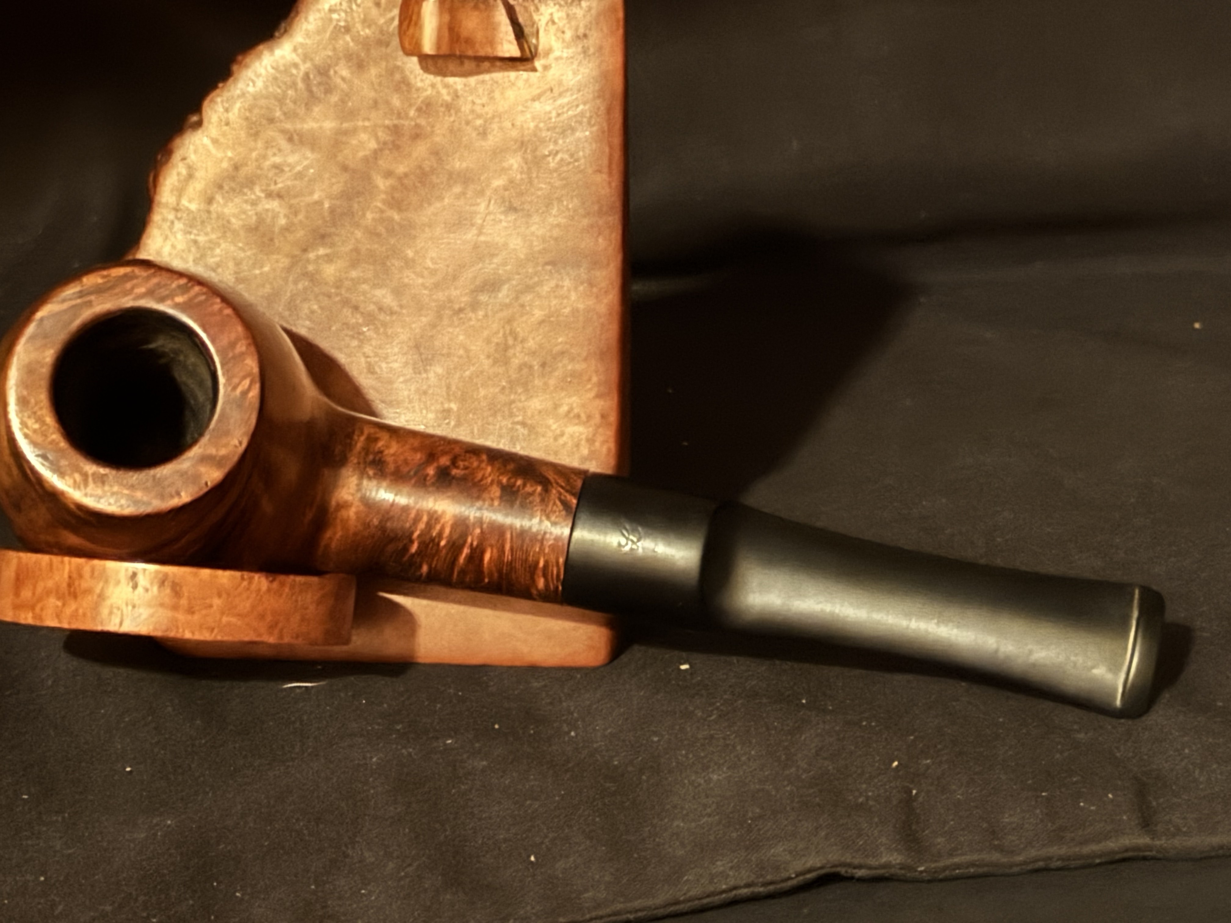 De Roi Two Star Lord Nelson (54) Smooth Straight Brandy Vulcanite Saddle Stem 9mm Filter Estate Pipe 16