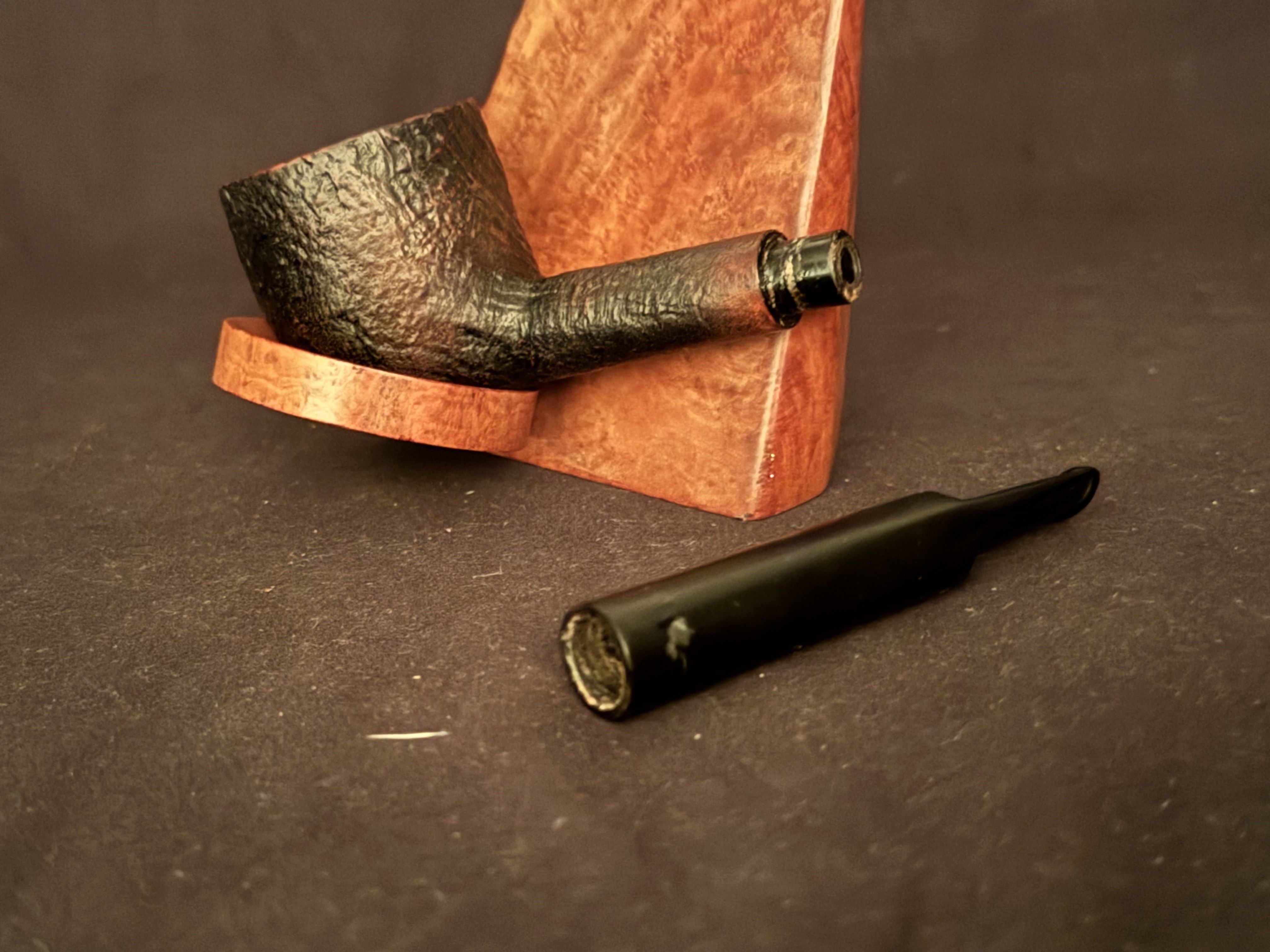 Denicotea Krocket Sandblast Straight Pot Estate Pipe - Vulcanite Saddle Stem, 9mm Filter 9