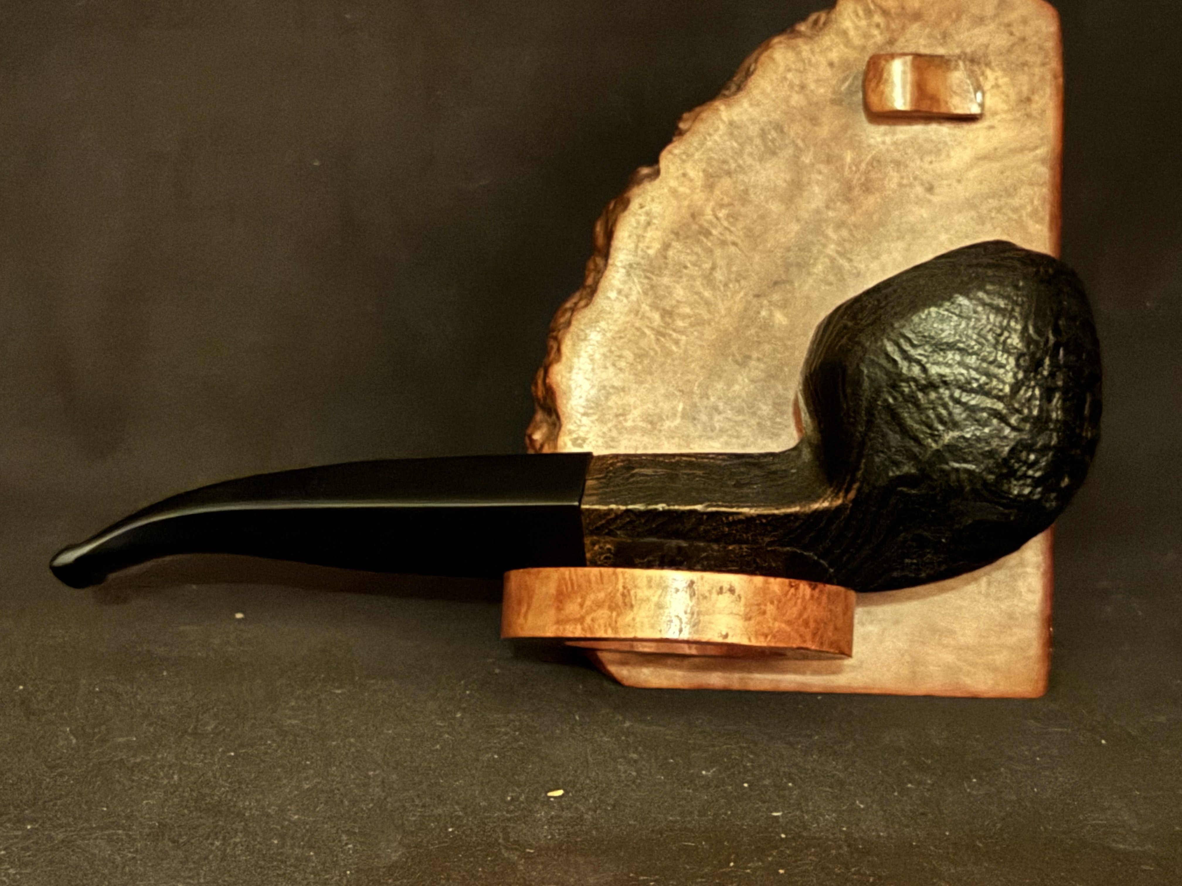 Denicotea Polo 63 Sandblast Bent Bulldog Estate Pipe - Diamond Stem, 9mm Filter, Fishtail Bit 4