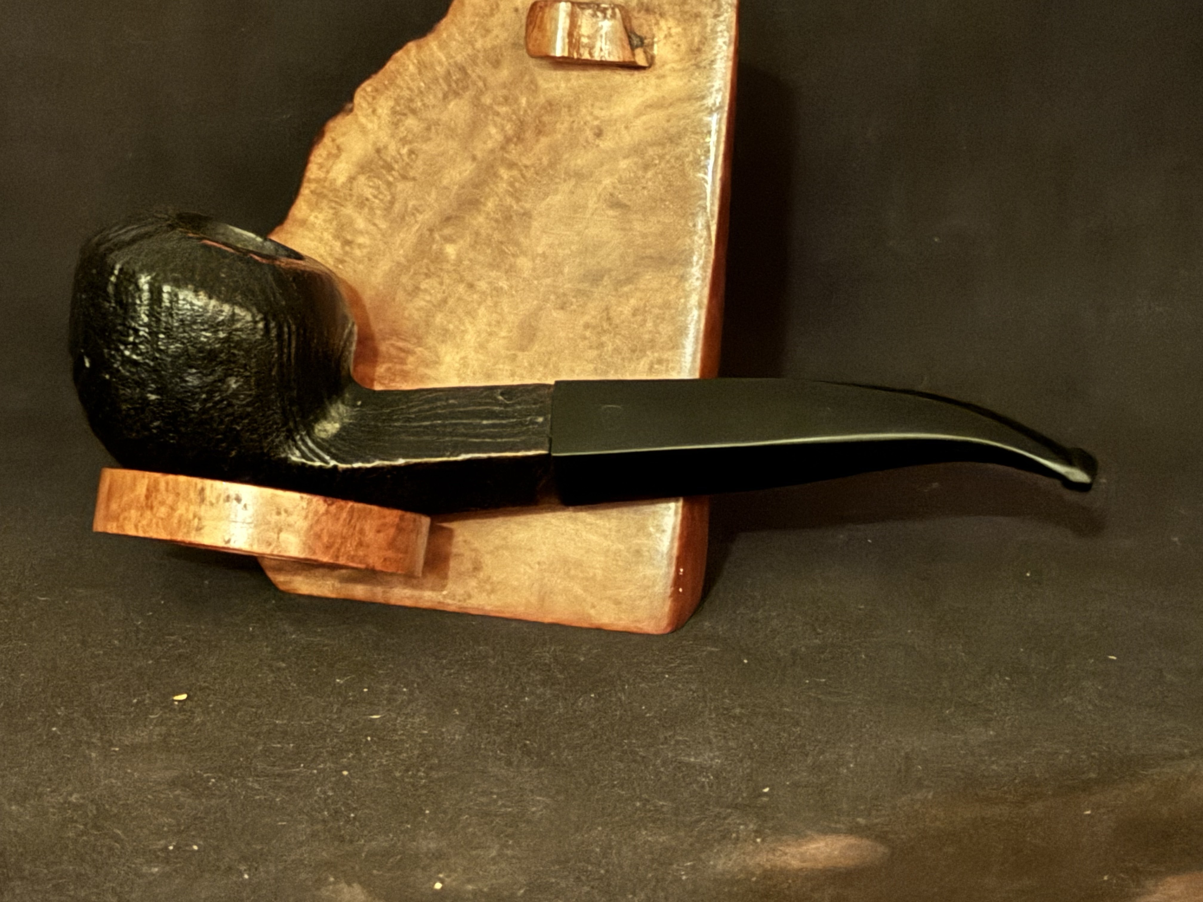 Denicotea Polo 63 Sandblast Bent Bulldog Estate Pipe - Diamond Stem, 9mm Filter, Fishtail Bit 3