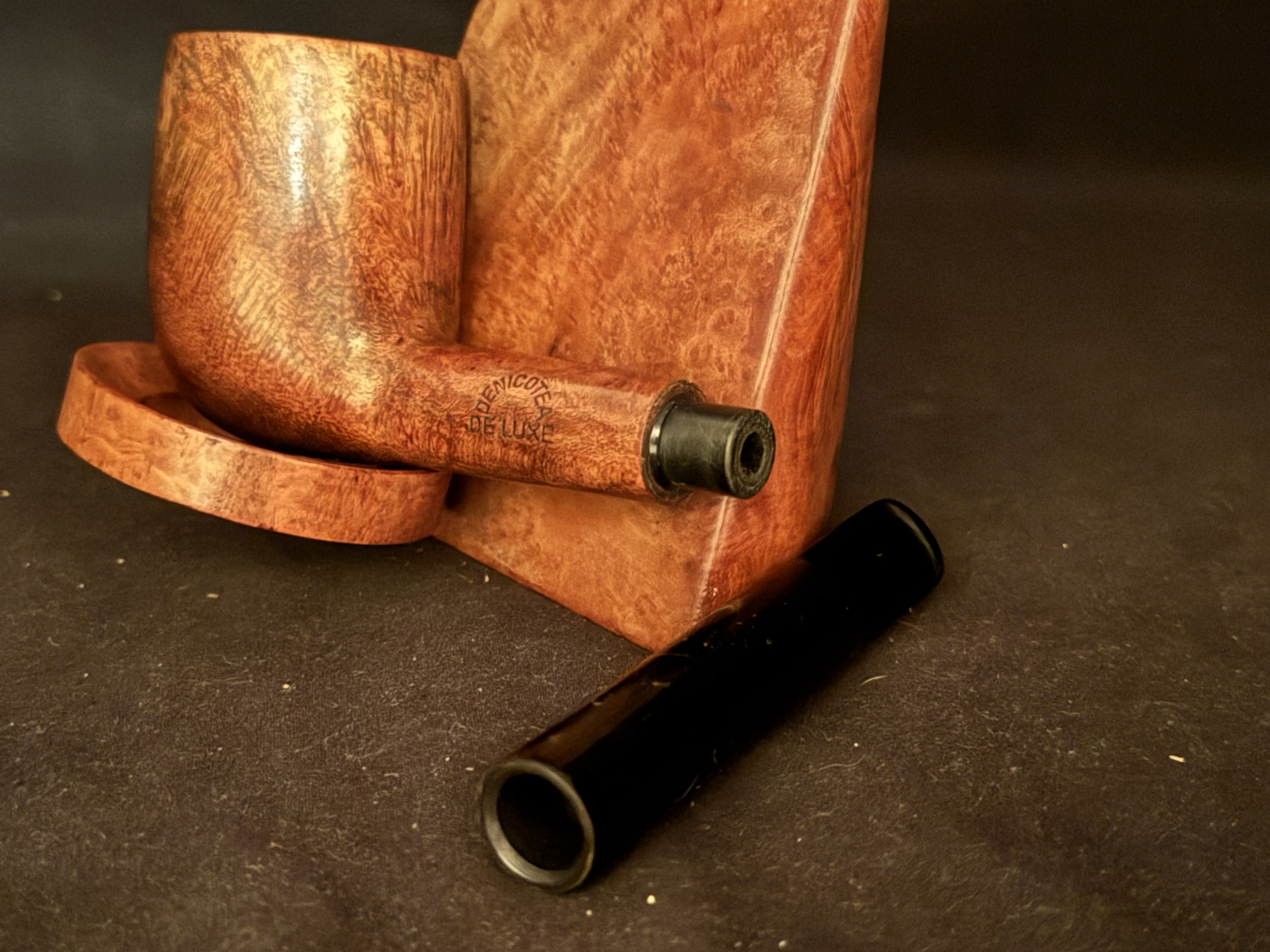 Denicotea Deluxe Curling Bruyere Estate Pipe - Smooth Straight Briar, 9mm Filter, Fishtail Stem 9